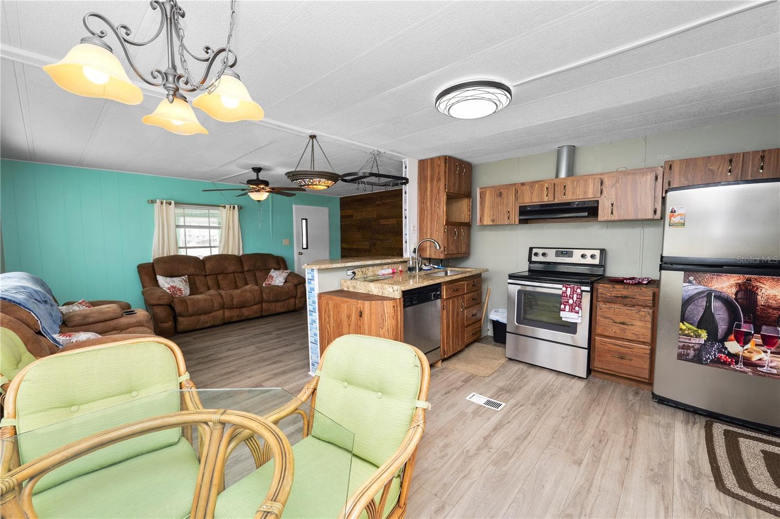 Manufactured Home at 1610 REYNOLDS RD #330, LAKELAND, photo 16 of 36