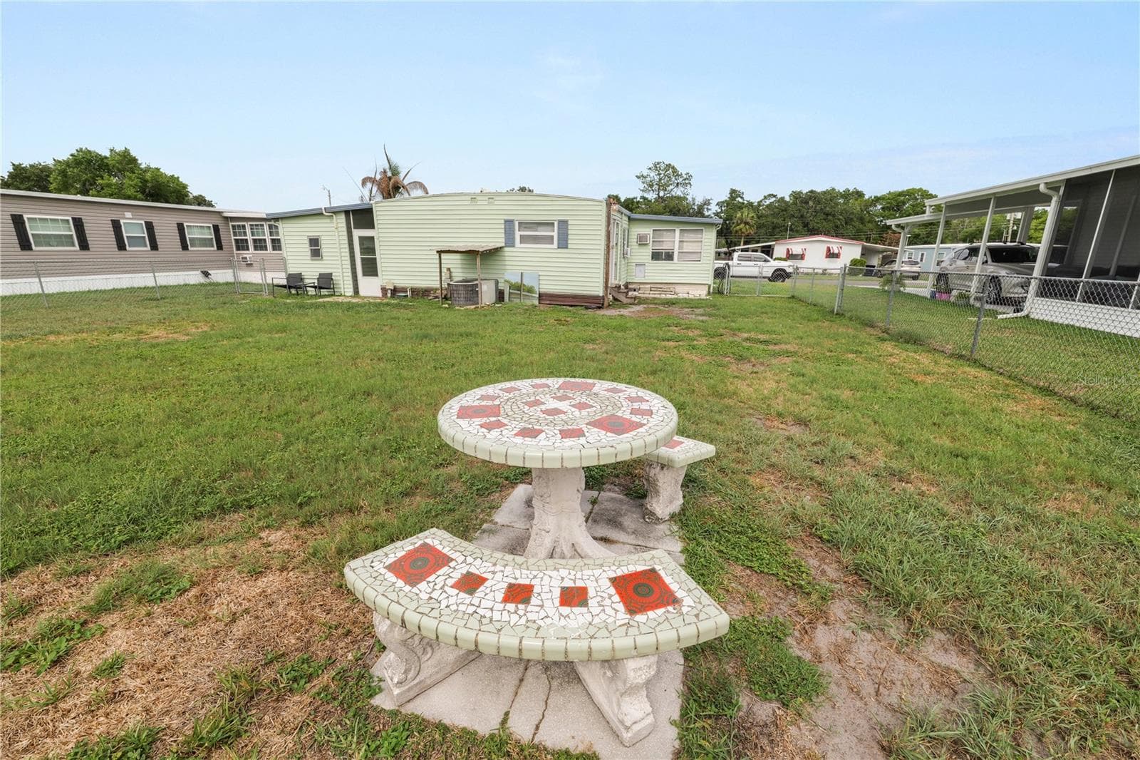 Manufactured Home at 1610 REYNOLDS RD #330, LAKELAND, photo 32 of 36