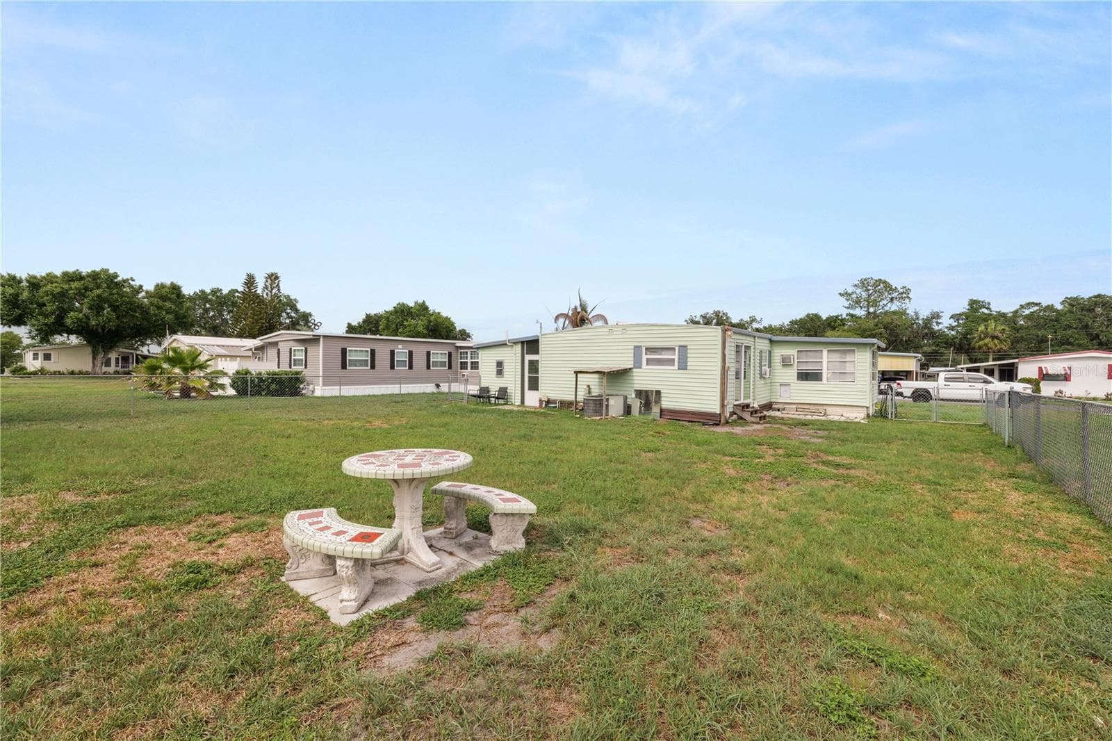 Manufactured Home at 1610 REYNOLDS RD #330, LAKELAND, photo 34 of 36