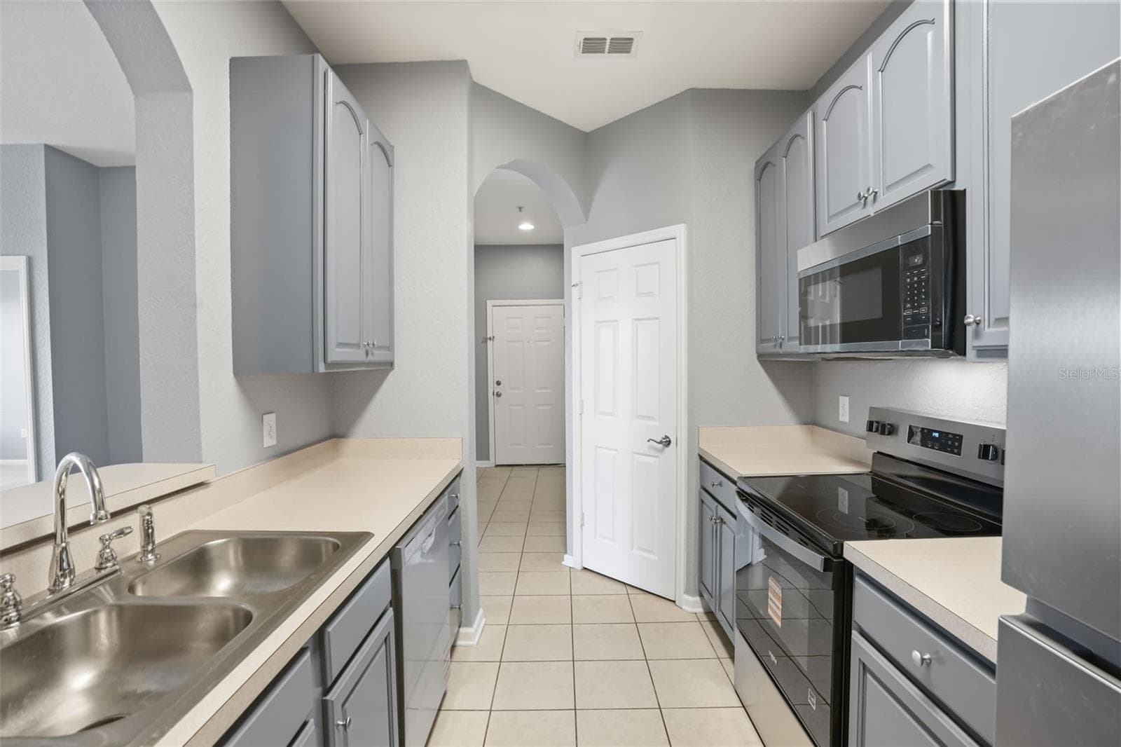Condominium at 8775 SARTORI ST #303, ORLANDO, photo 6 of 27