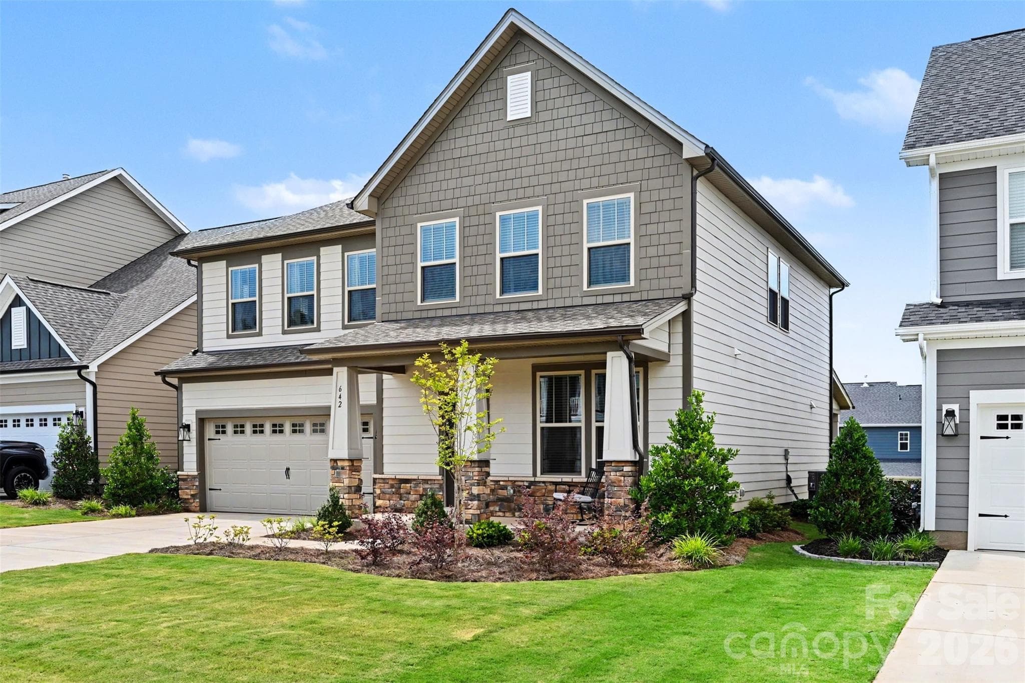 Single Family Residence at York, photo 3 of 32