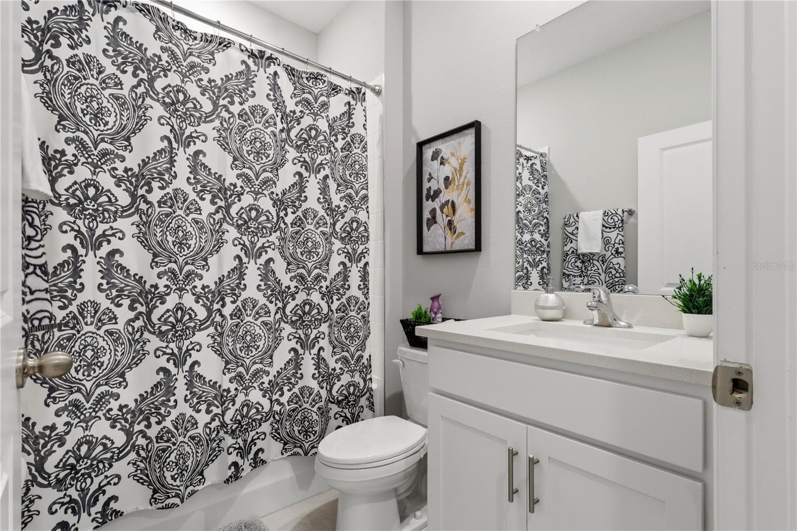 Single Family Residence at 11316 SPOONBILL FLOCK WAY, SAN ANTONIO, photo 19 of 43
