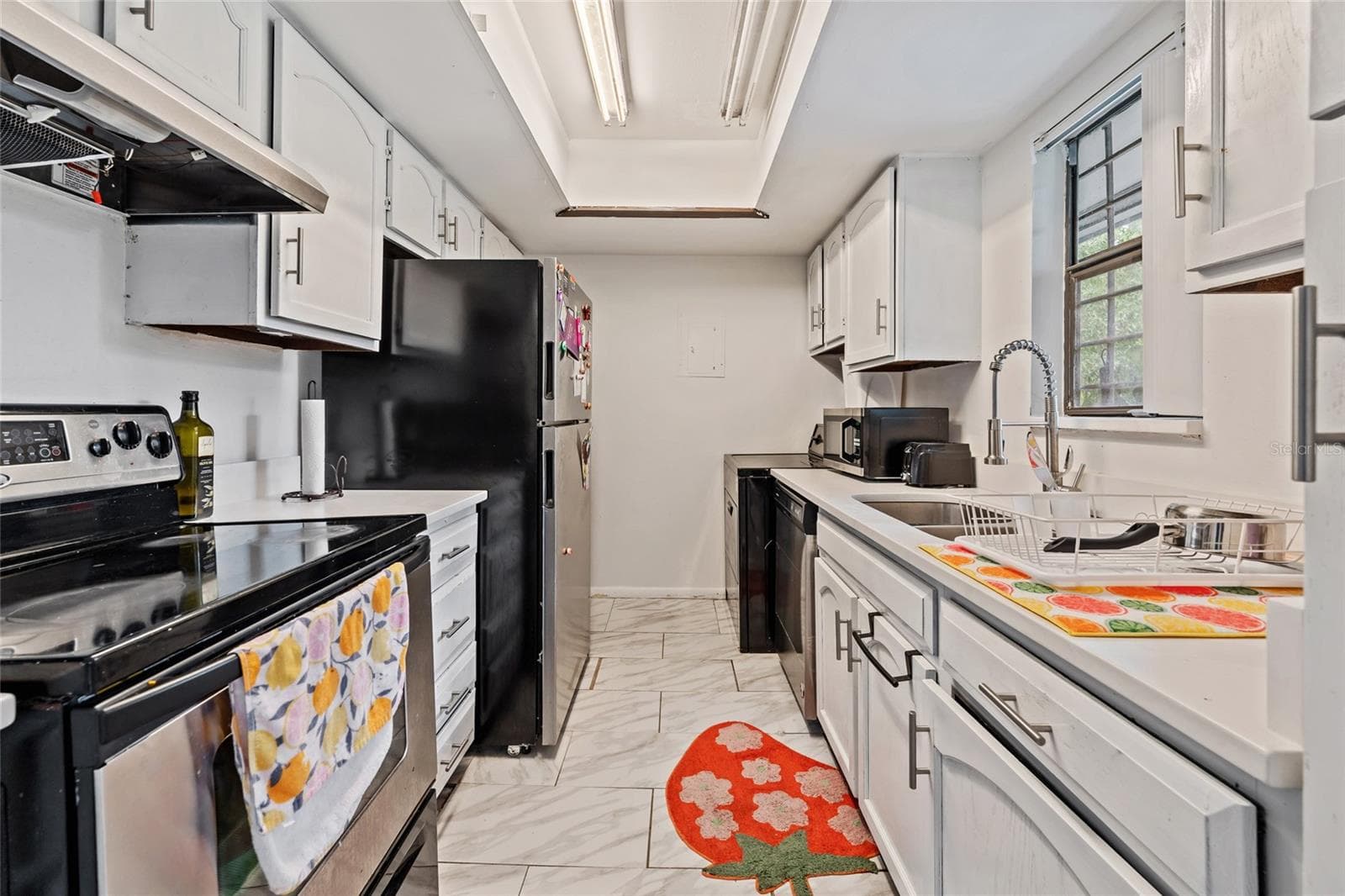 Condominium at 4312 LAKEWAY DR #12F, ORLANDO, photo 7 of 24