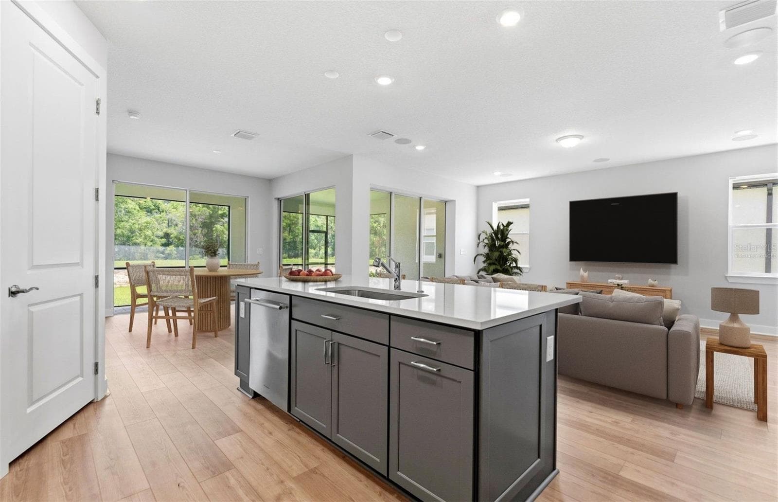 Virtually Staged - Open Kitchen to Gathering Room - 13504 CANYON RIDGE RD, SPRING HILL