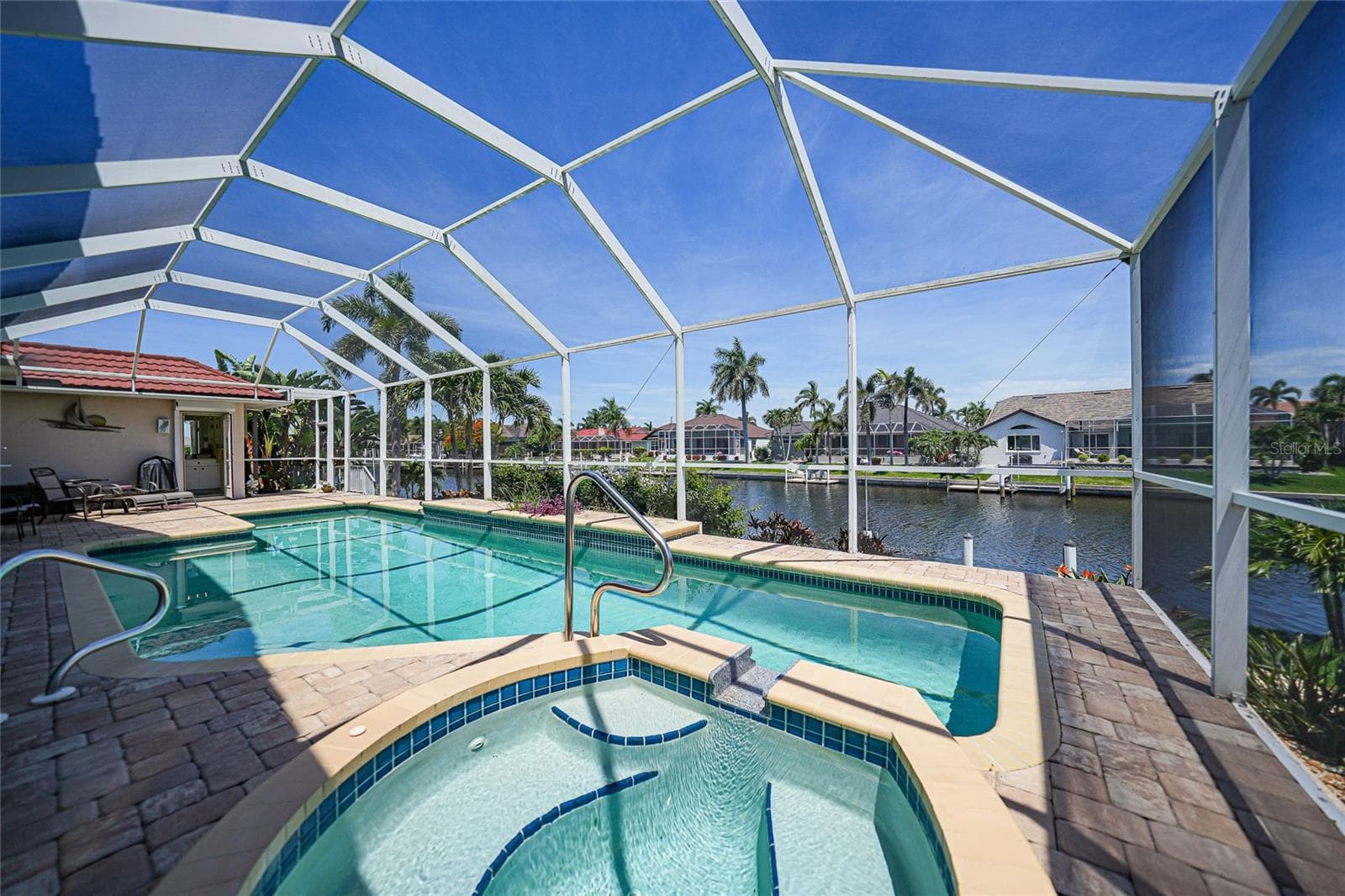 Heated Pool and Hot Tub - 436 VALLETTA CT, PUNTA GORDA