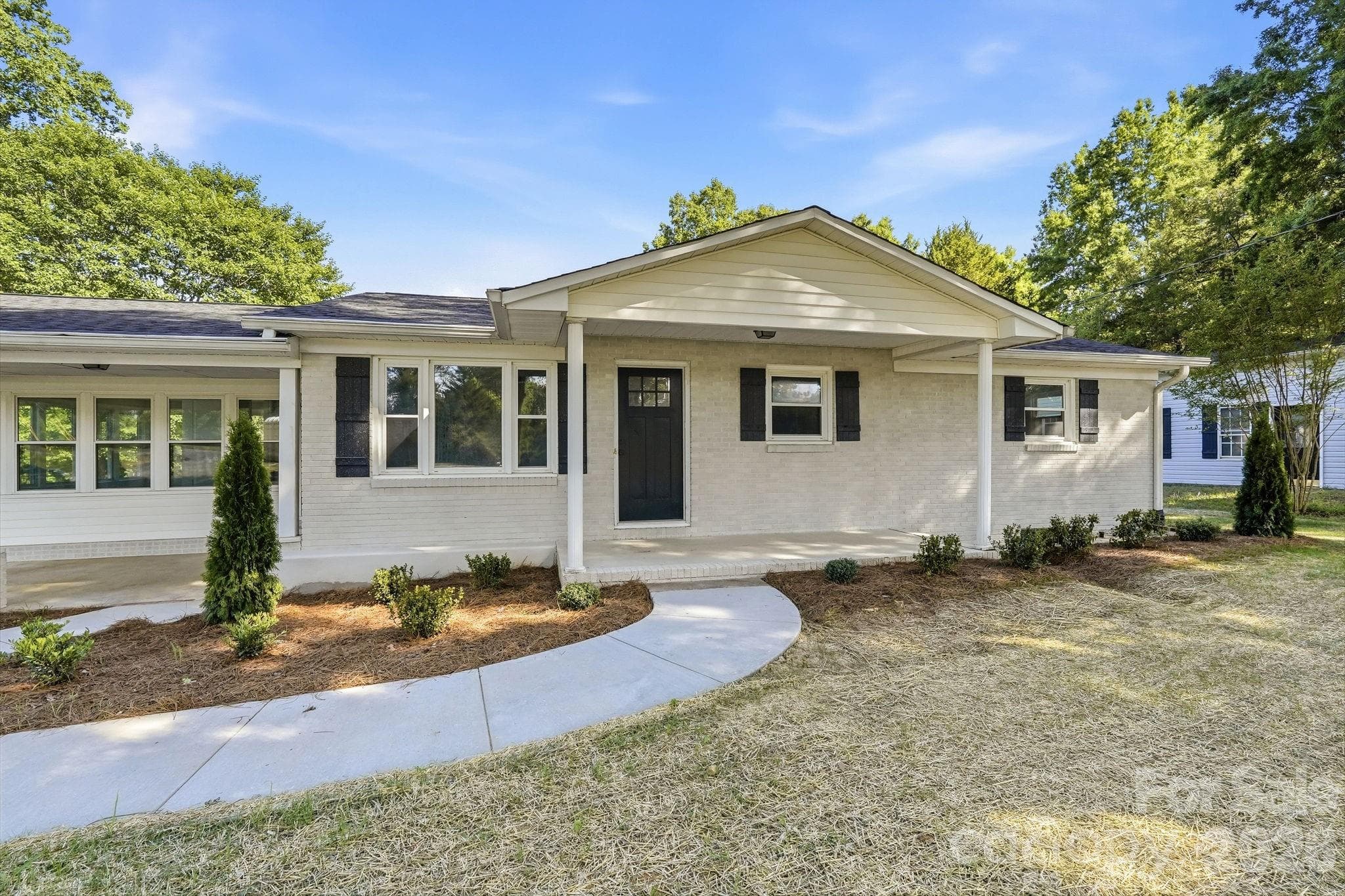 Single Family Residence at 1524 Williams Road, Lewisville, photo 3 of 47