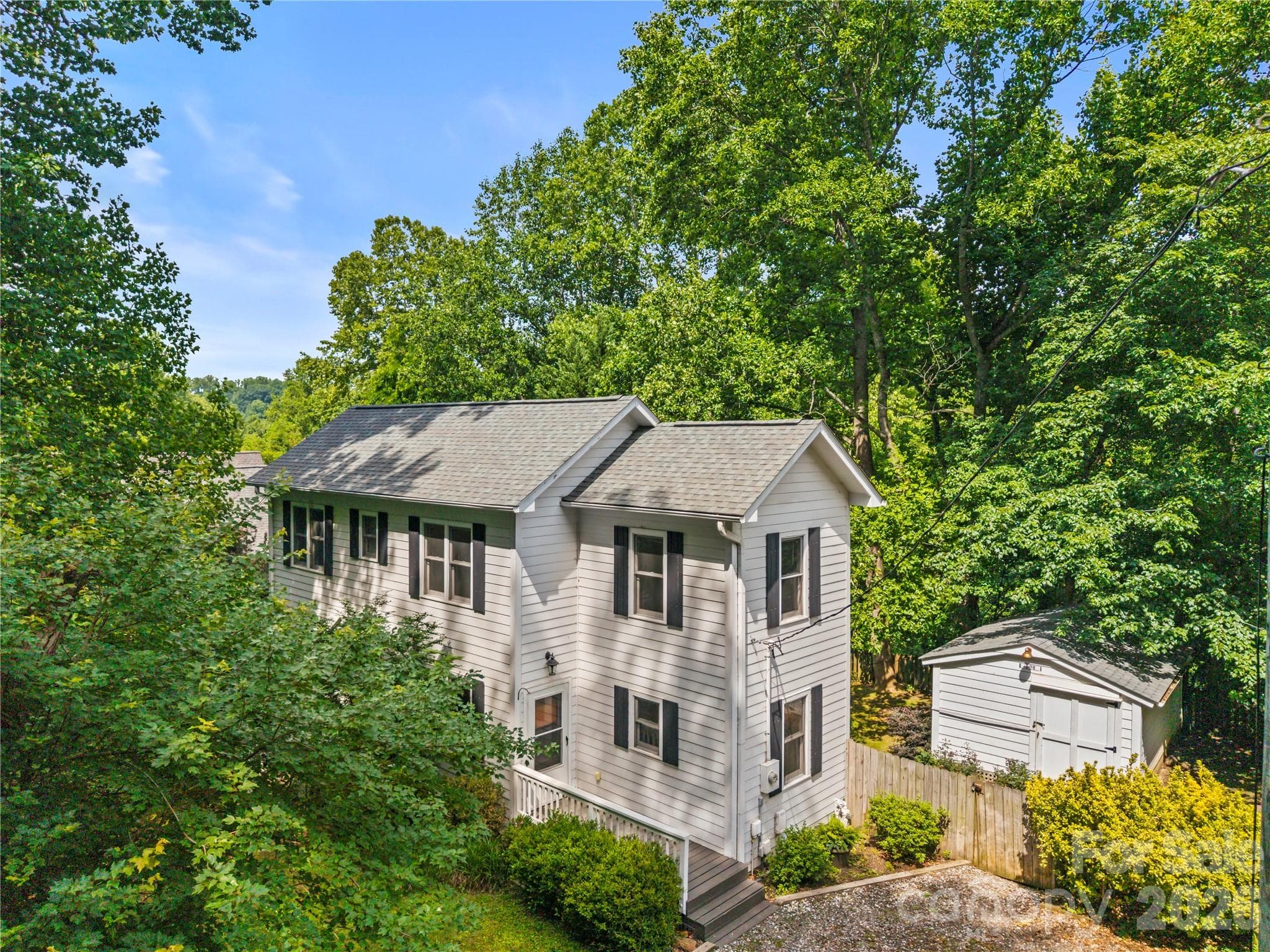 Single Family Residence at 312 Westover Drive, Asheville, photo 5 of 31