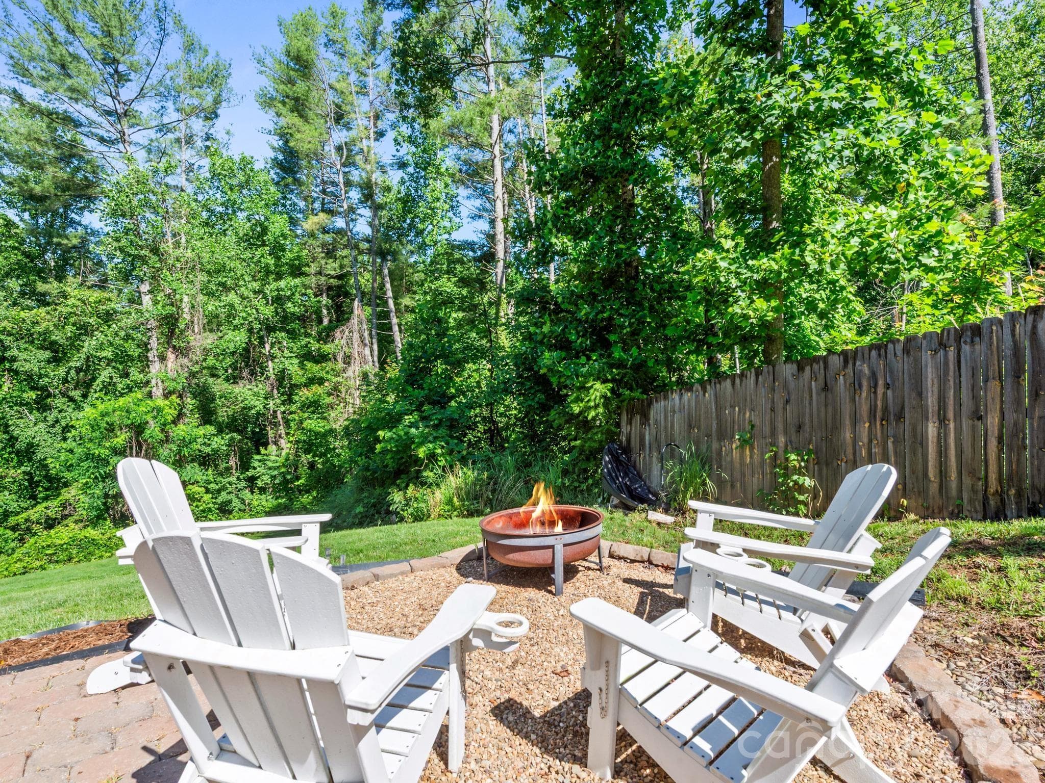 Side Yard Pea Gravel Fire Pit - Weaverville