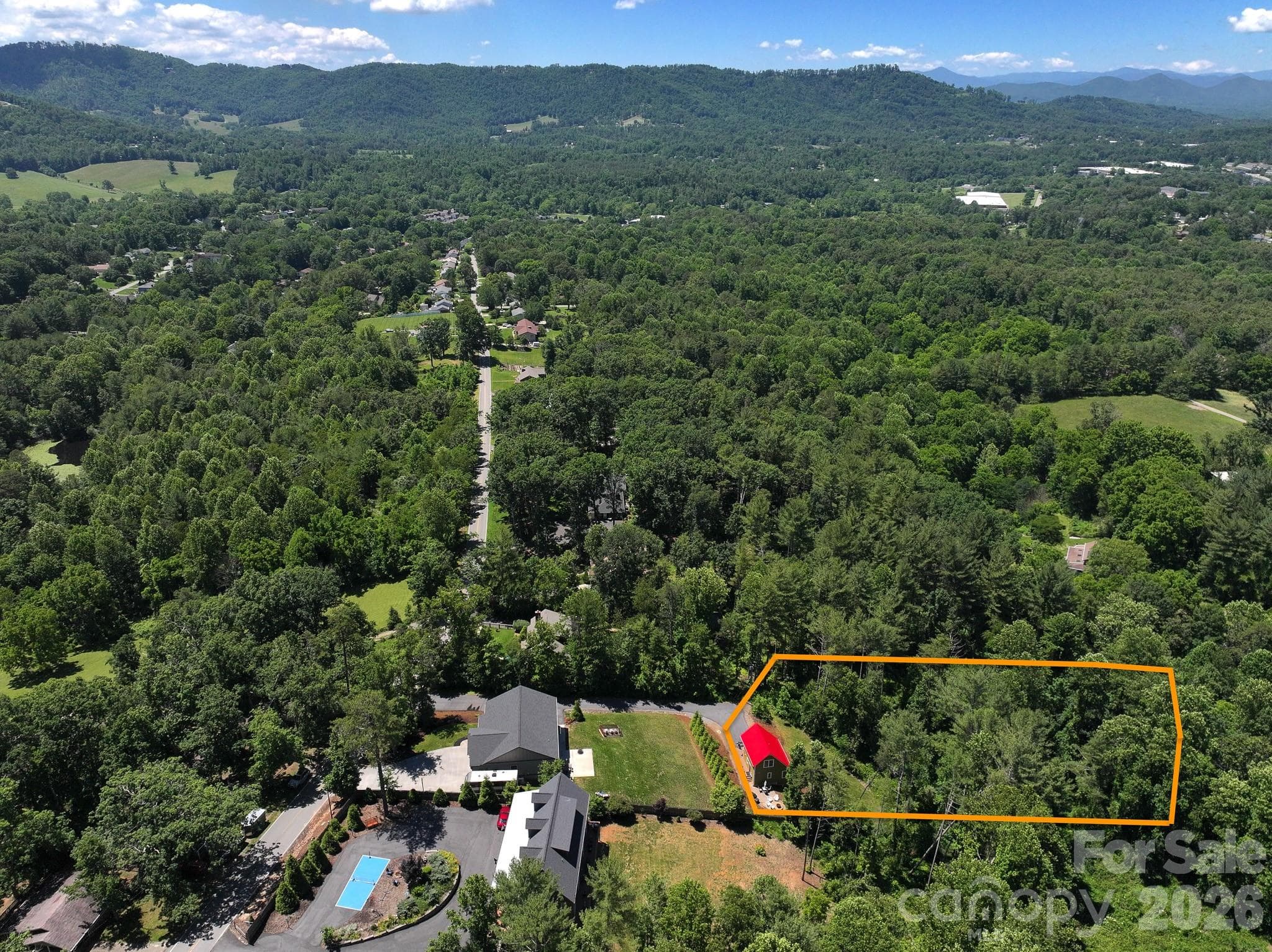 Approximate Lot lines for reference only - Weaverville