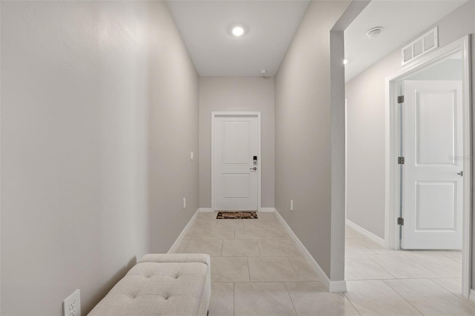 Single Family Residence at 113 LEISURE PL, ROTONDA WEST, photo 3 of 36