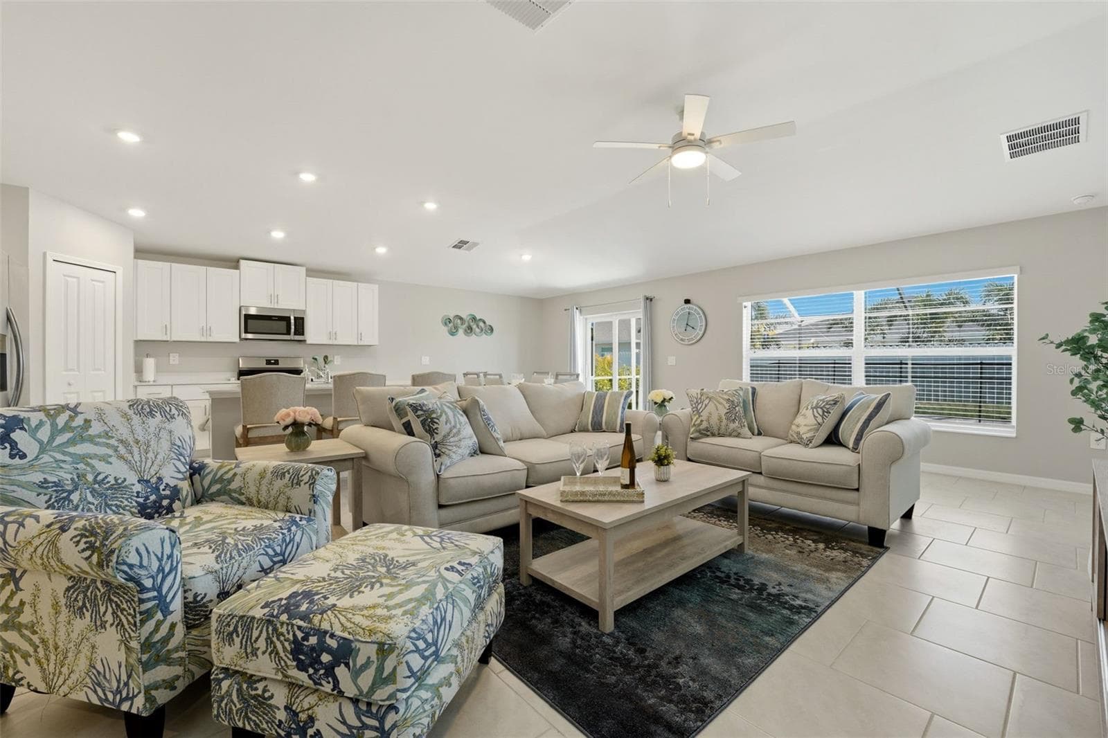 Single Family Residence at 113 LEISURE PL, ROTONDA WEST, photo 5 of 36