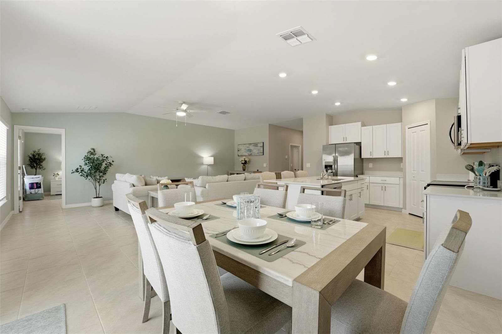 Single Family Residence at 113 LEISURE PL, ROTONDA WEST, photo 10 of 36