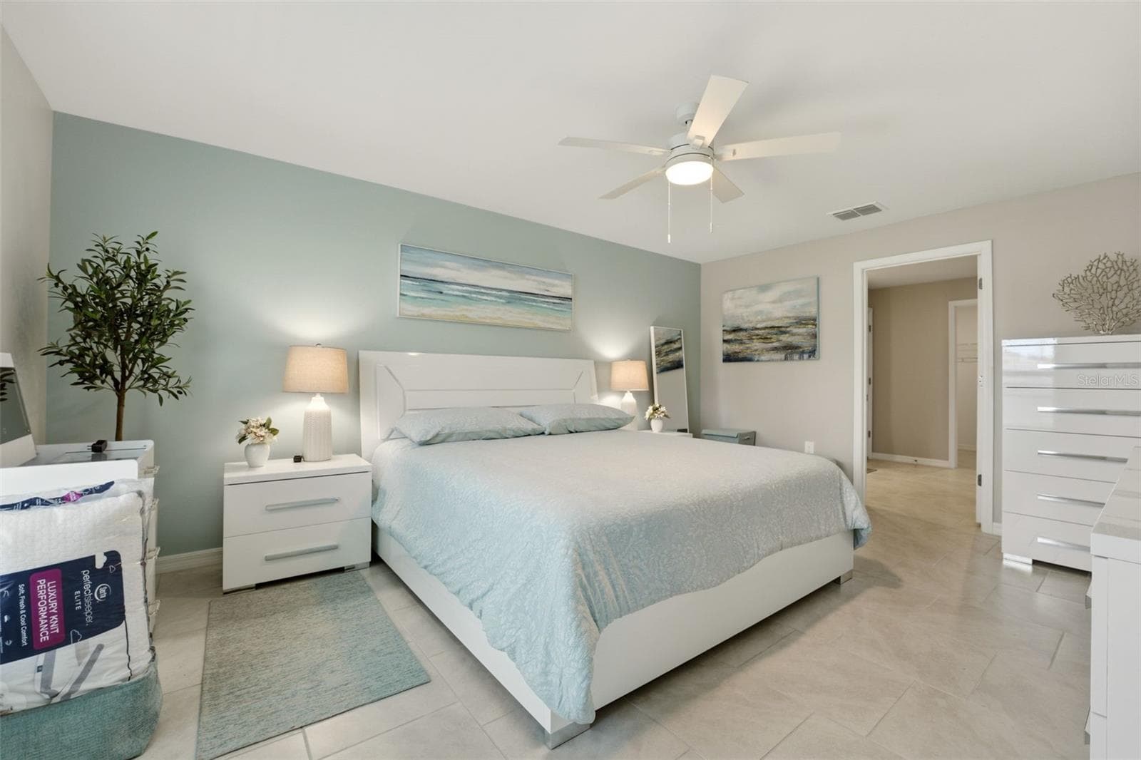 Single Family Residence at 113 LEISURE PL, ROTONDA WEST, photo 14 of 36
