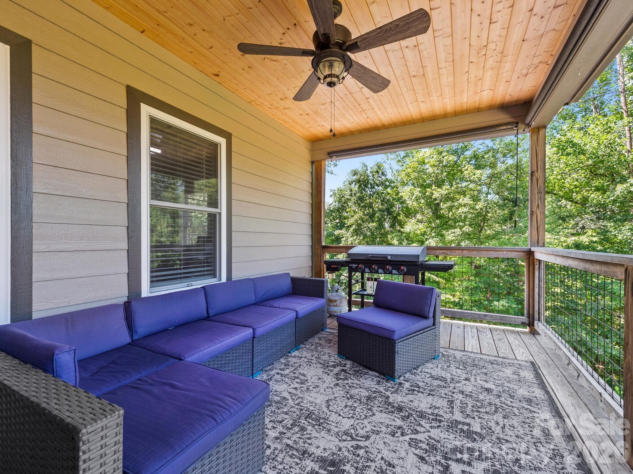 Upper Deck - Weaverville