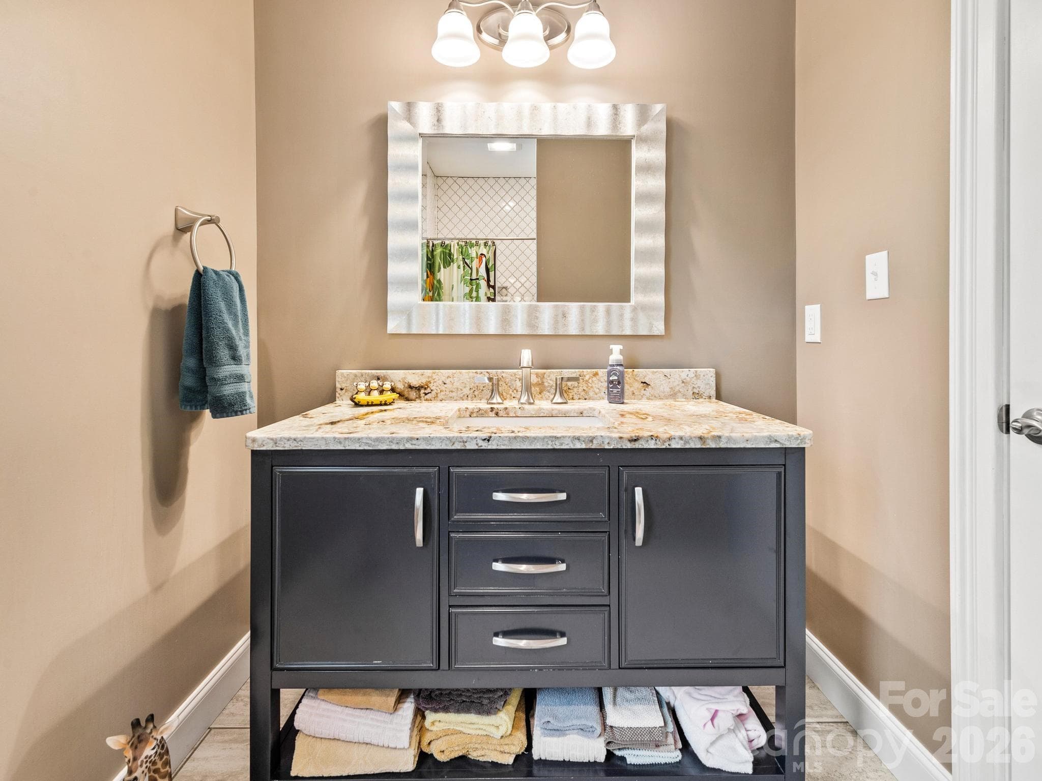 Guest Bath - Weaverville