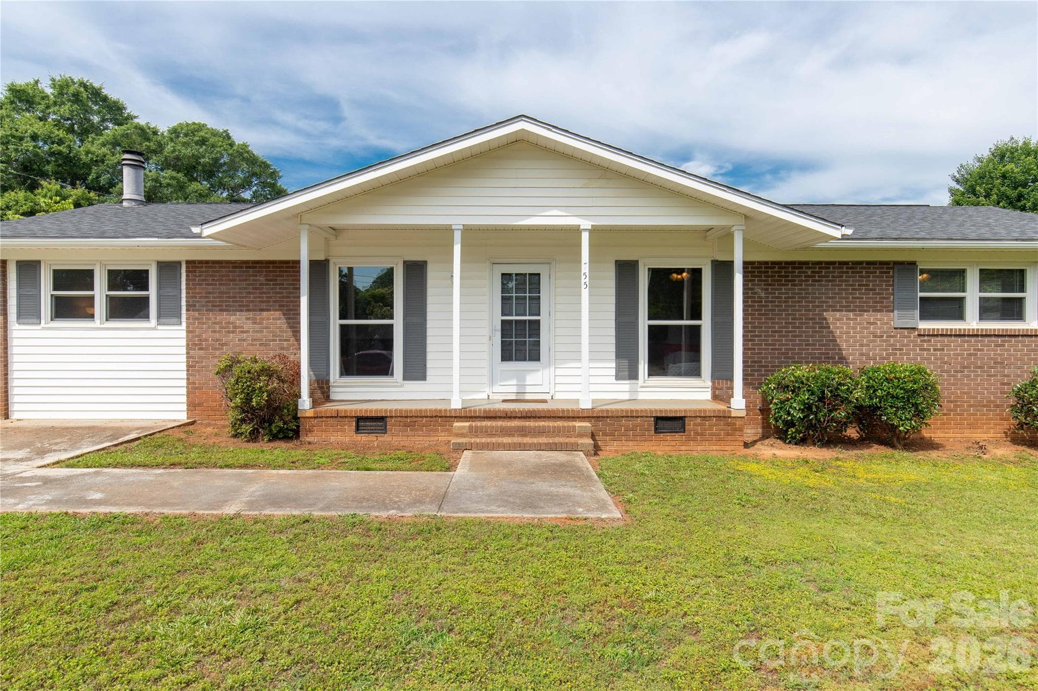 Welcome home! - 755 Emorywood Lane, Rock Hill