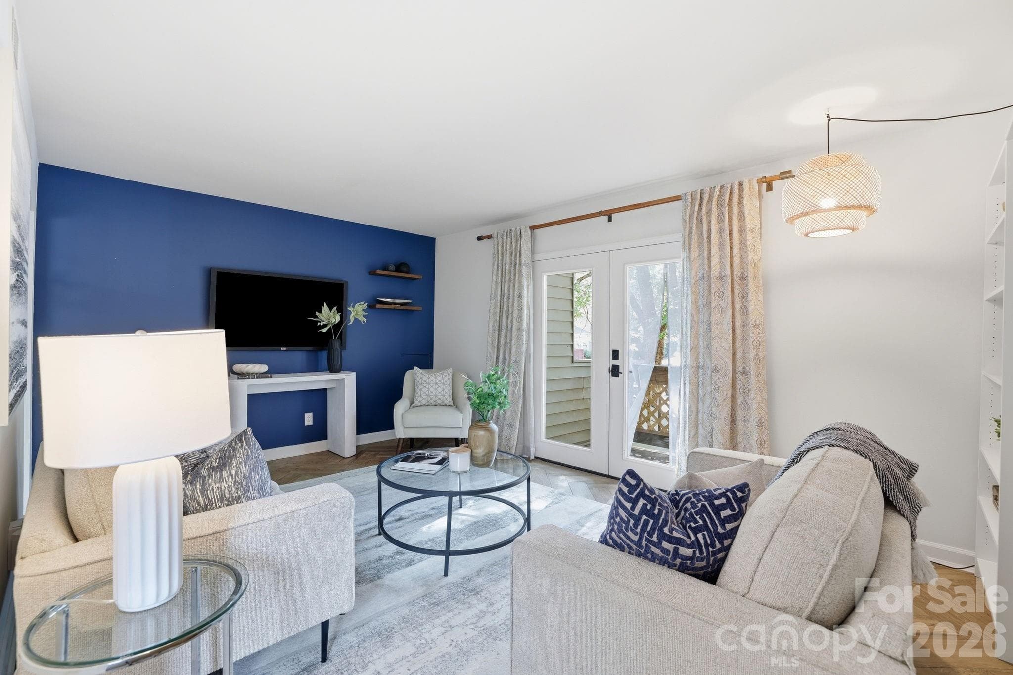 Condominium at Charlotte, photo 2 of 24
