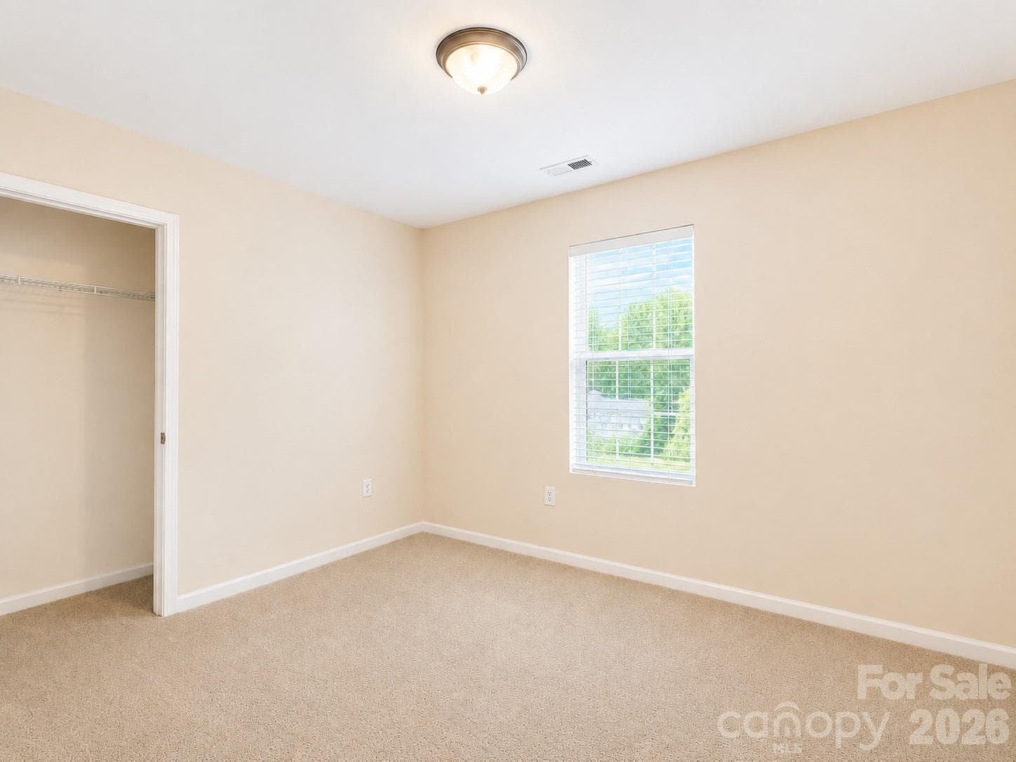 Guest Bedroom with Spacious Closet - 115 High Bluff Circle, Mooresville