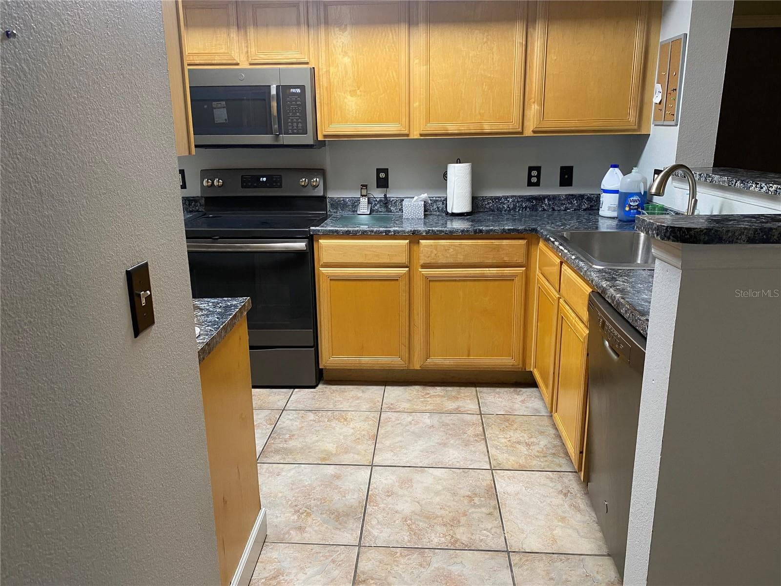 Condominium at 1010 VILLAGIO CIR #106, SARASOTA, photo 3 of 9