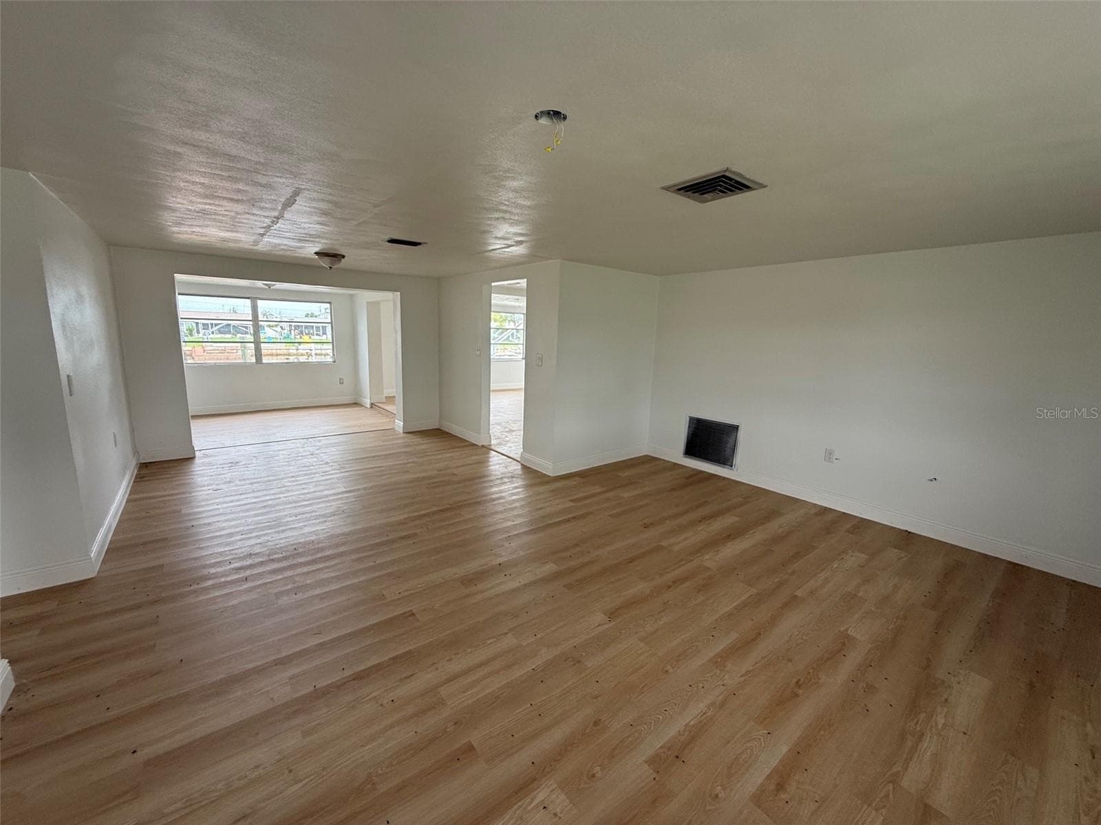 Single Family Residence at 12739 3RD ISLE, HUDSON, photo 9 of 28