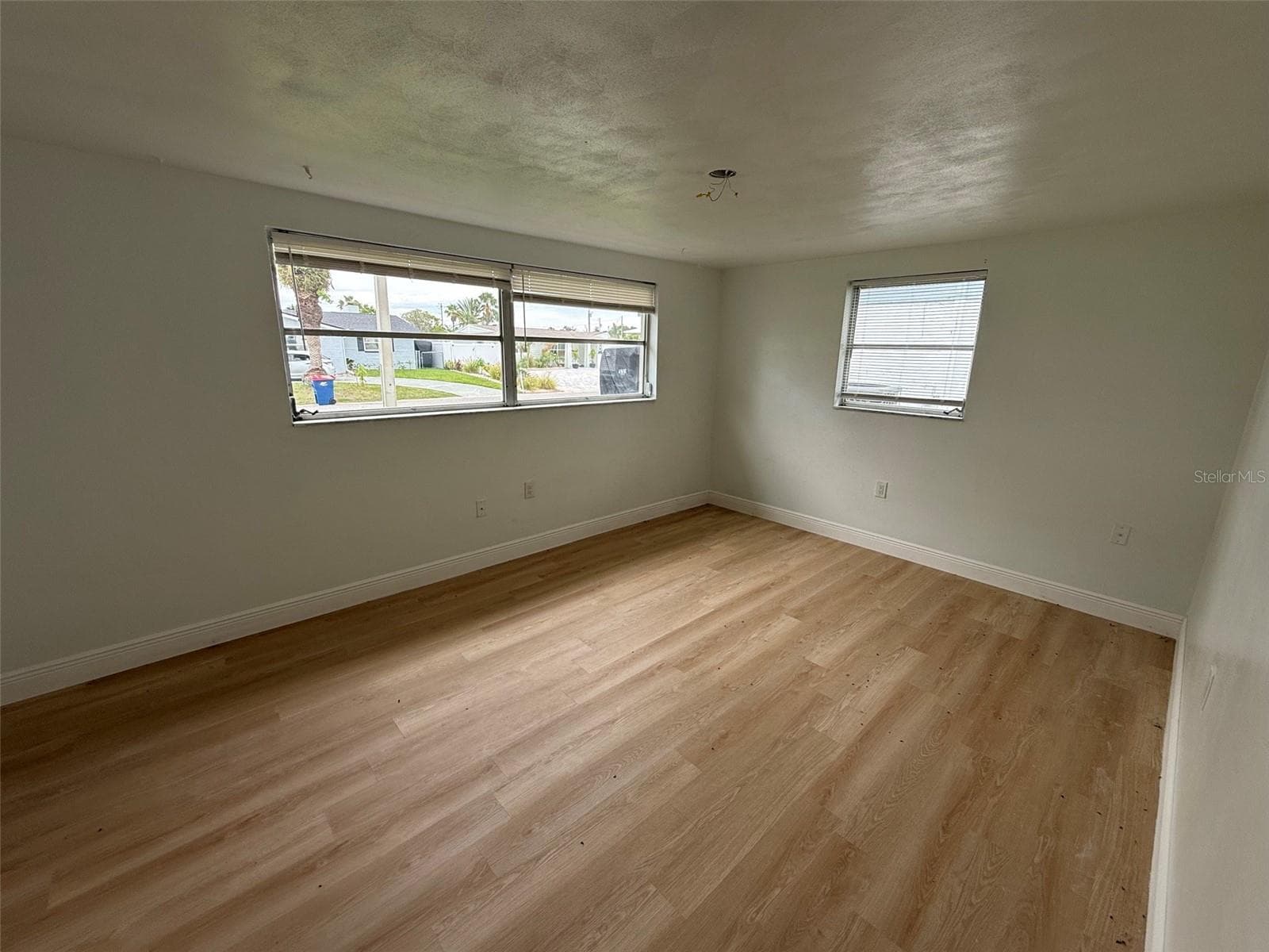 Single Family Residence at 12739 3RD ISLE, HUDSON, photo 18 of 28