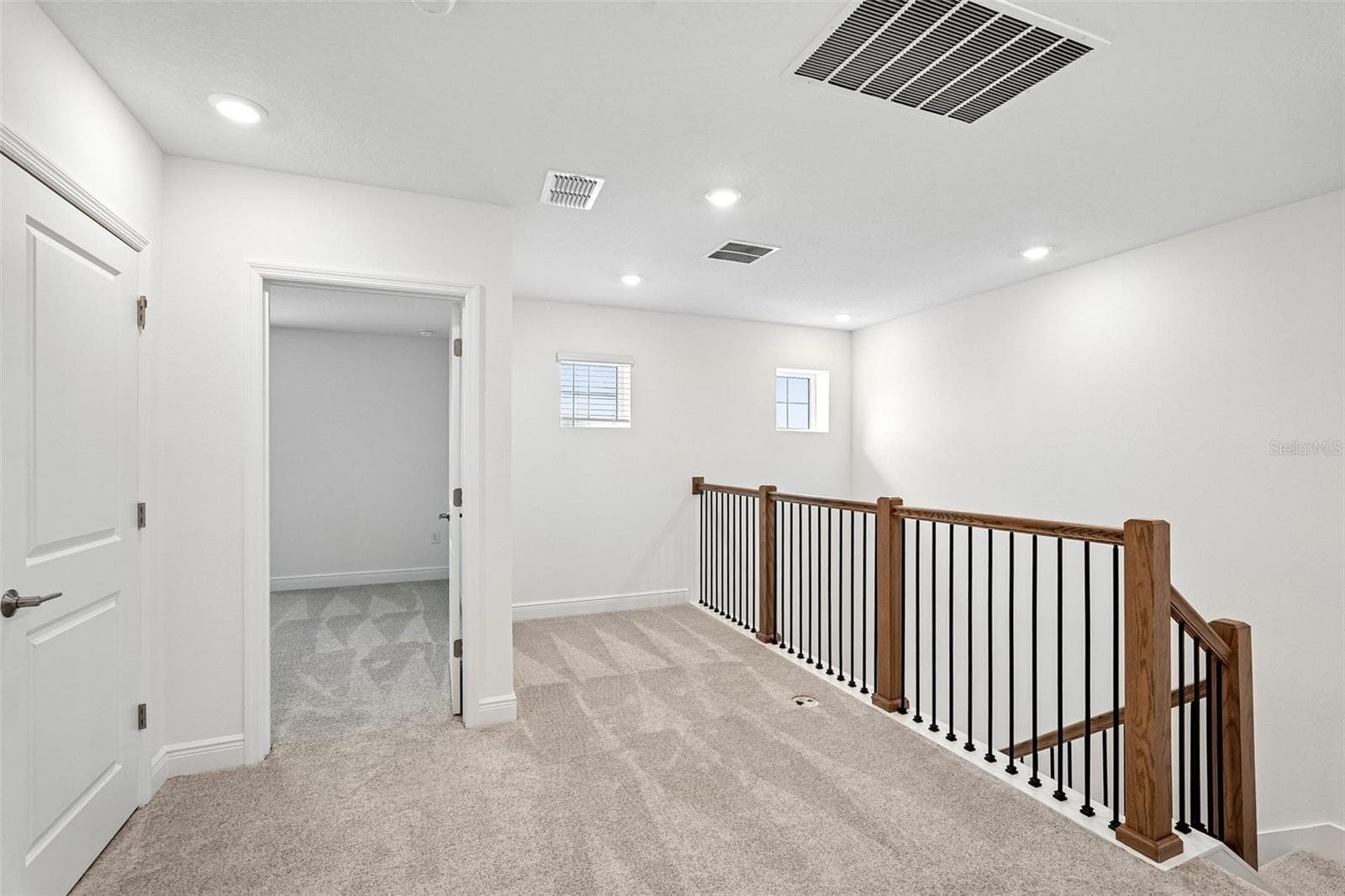 Townhouse at 8221 SEAFLOWER PKWY, BRADENTON, photo 19 of 30