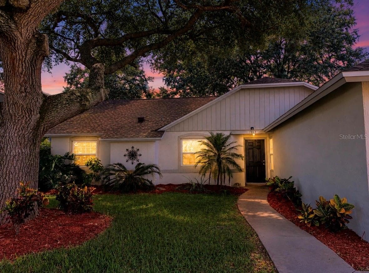 7333 RADIANT CIR