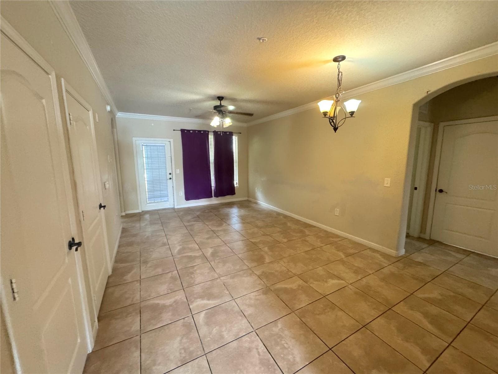 Condominium at 909 CHARO PKWY #1016, DAVENPORT, photo 4 of 33