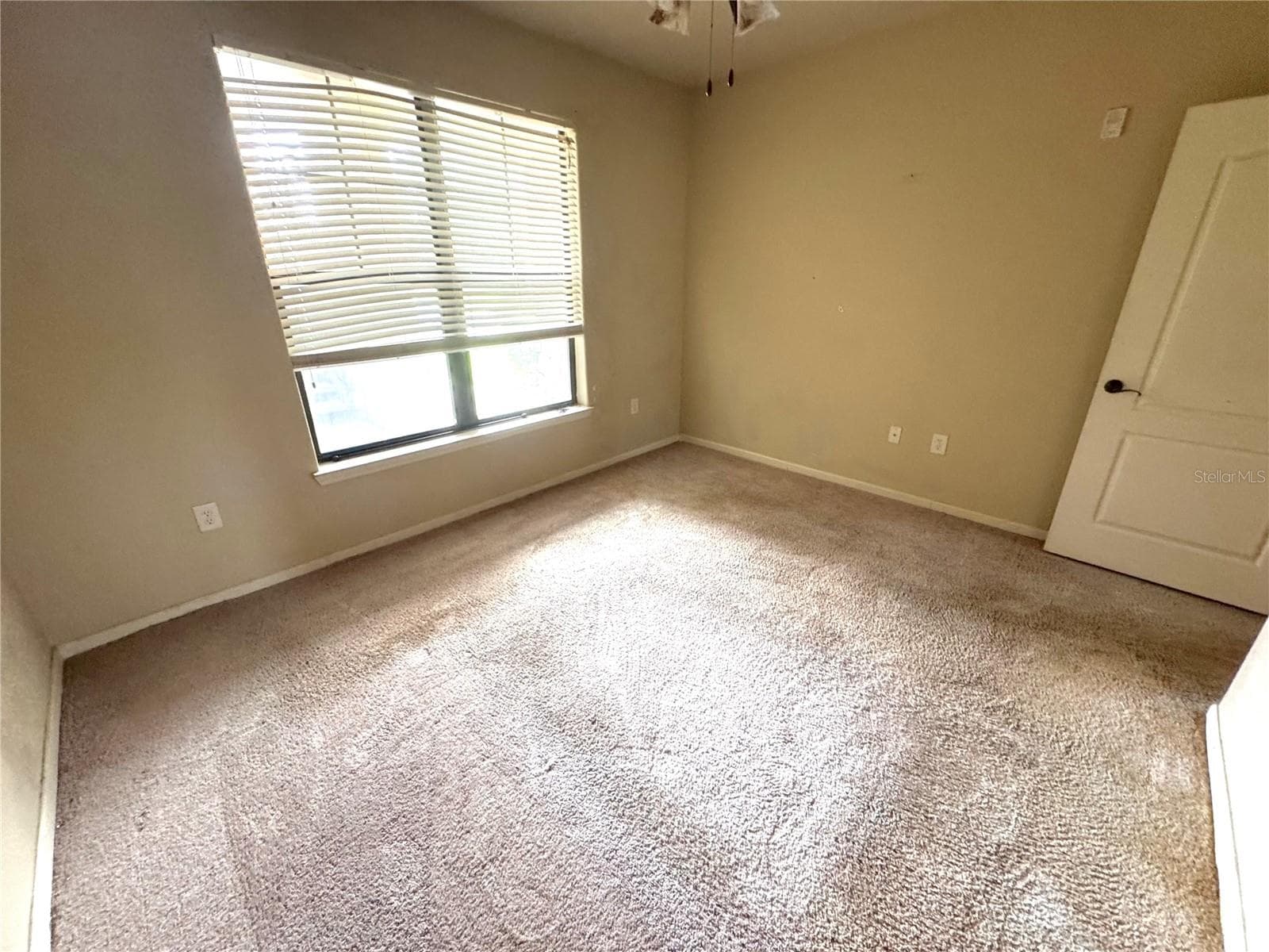 Condominium at 909 CHARO PKWY #1016, DAVENPORT, photo 10 of 33