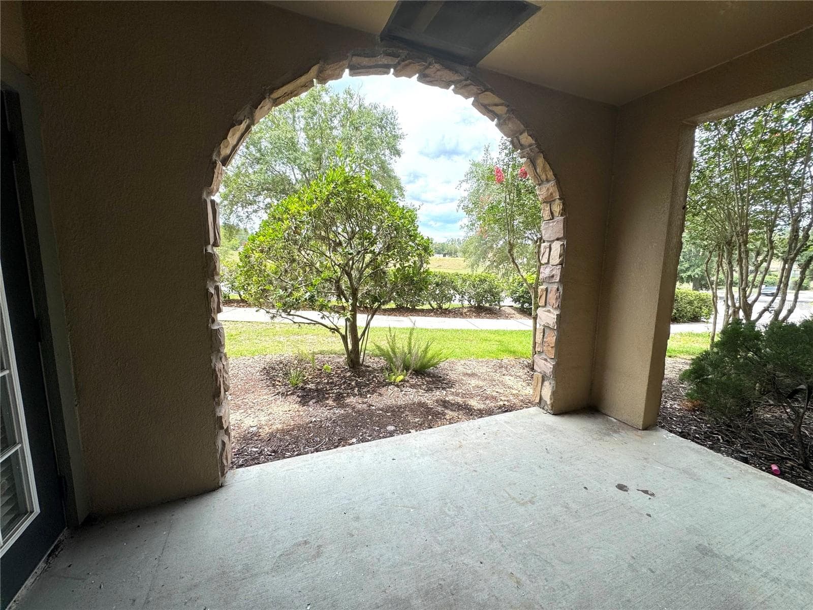 Condominium at 909 CHARO PKWY #1016, DAVENPORT, photo 13 of 33
