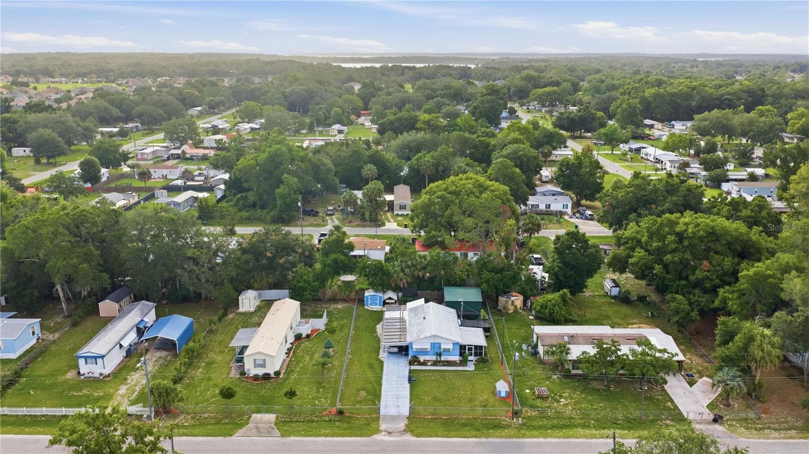 Manufactured Home at 14121 SE 91ST CT, SUMMERFIELD, photo 5 of 36