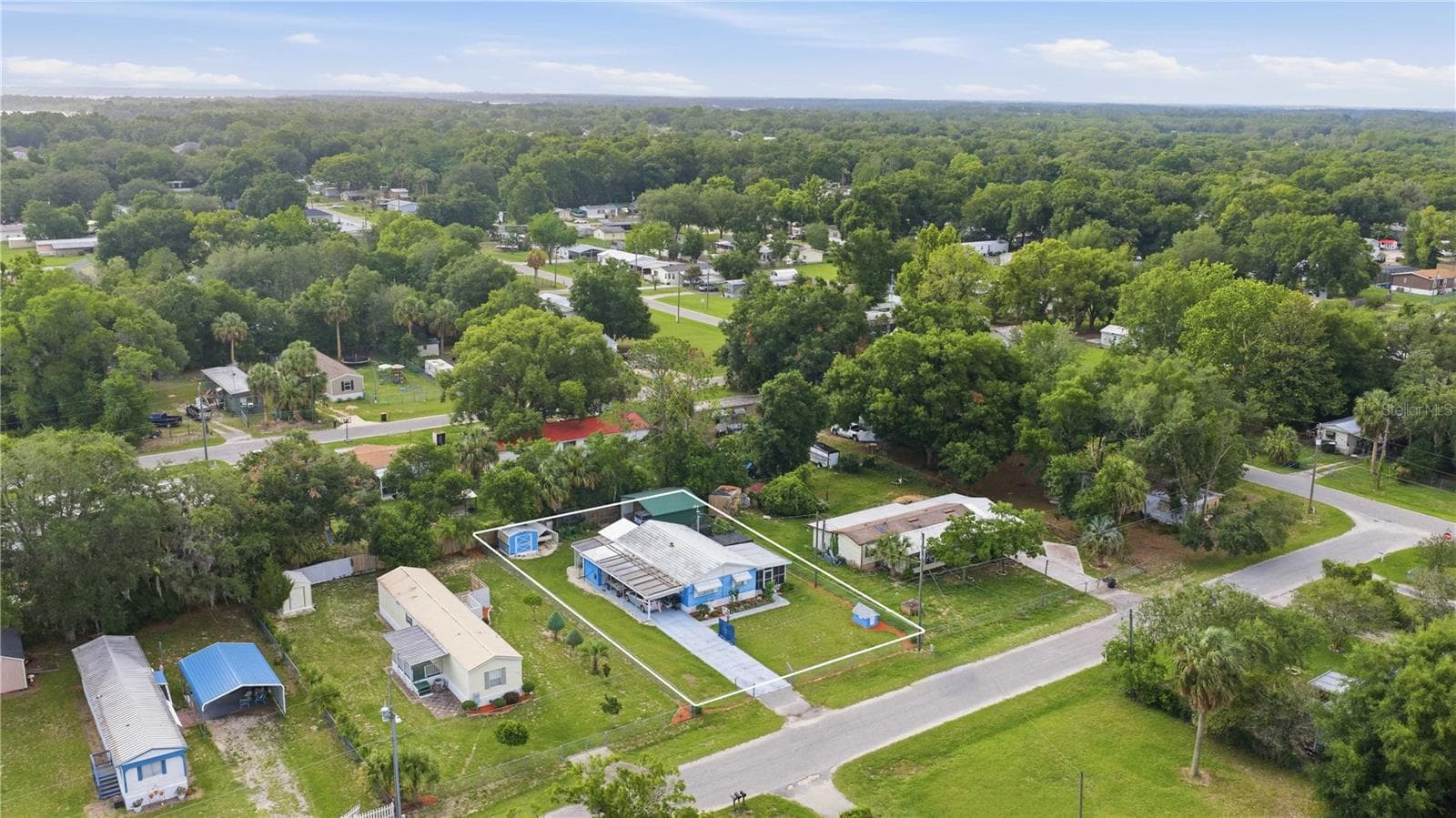 Manufactured Home at 14121 SE 91ST CT, SUMMERFIELD, photo 6 of 36