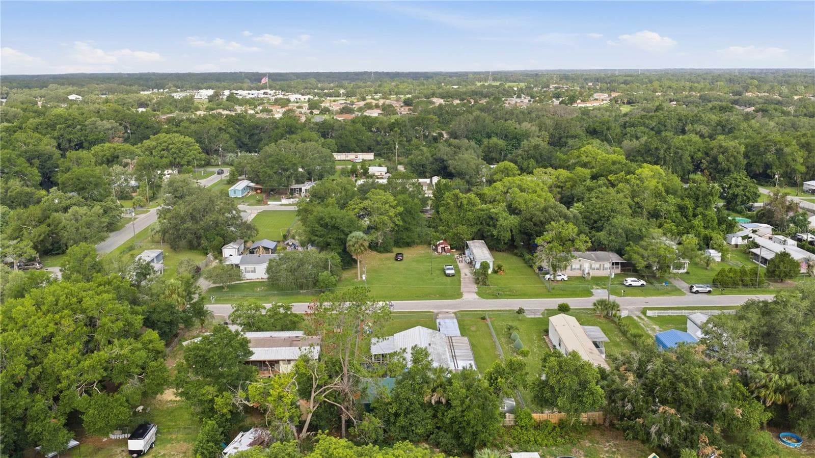 Manufactured Home at 14121 SE 91ST CT, SUMMERFIELD, photo 9 of 36