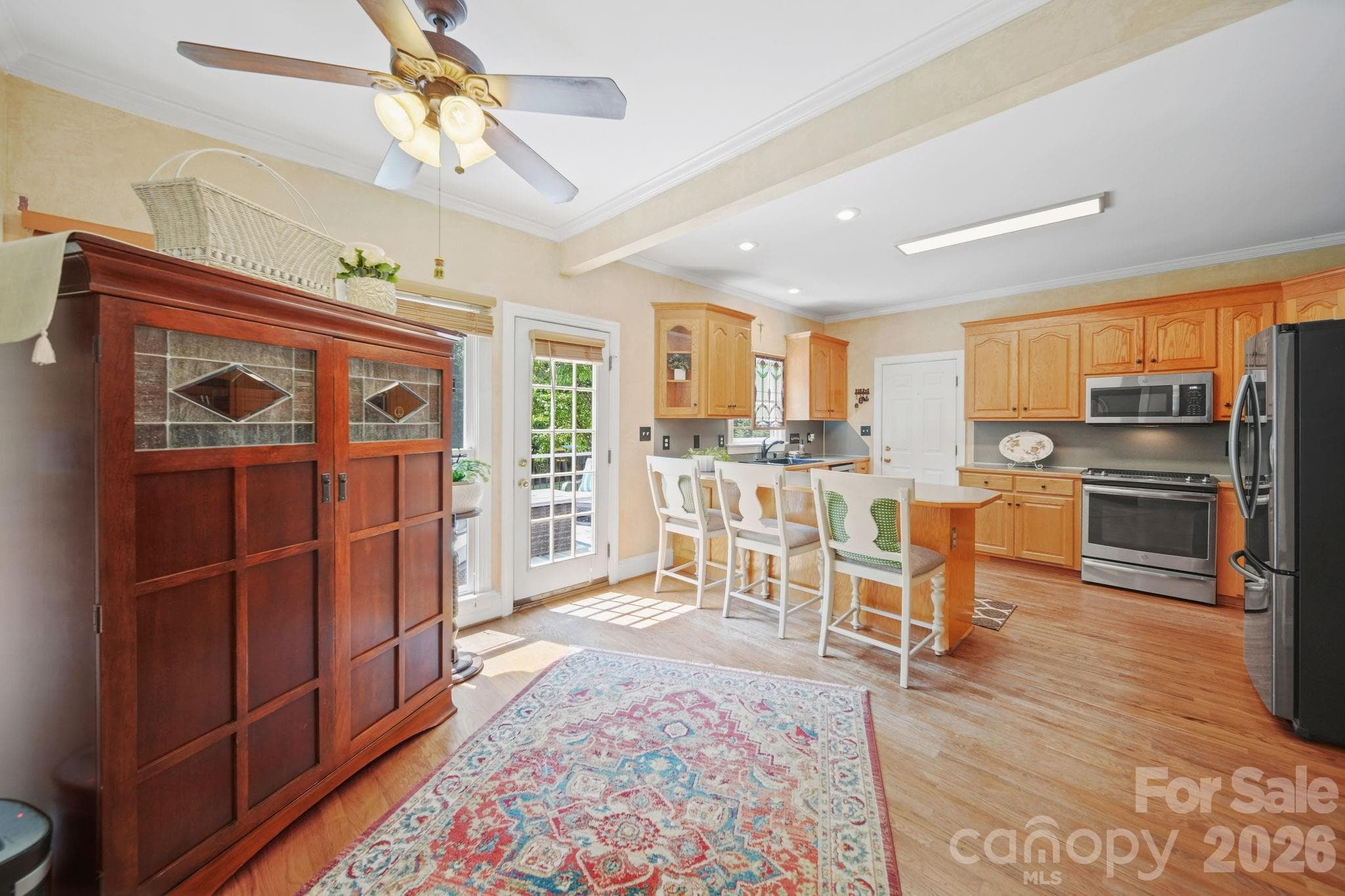 Single Family Residence at 8513 Middleton Circle, Harrisburg, photo 13 of 43