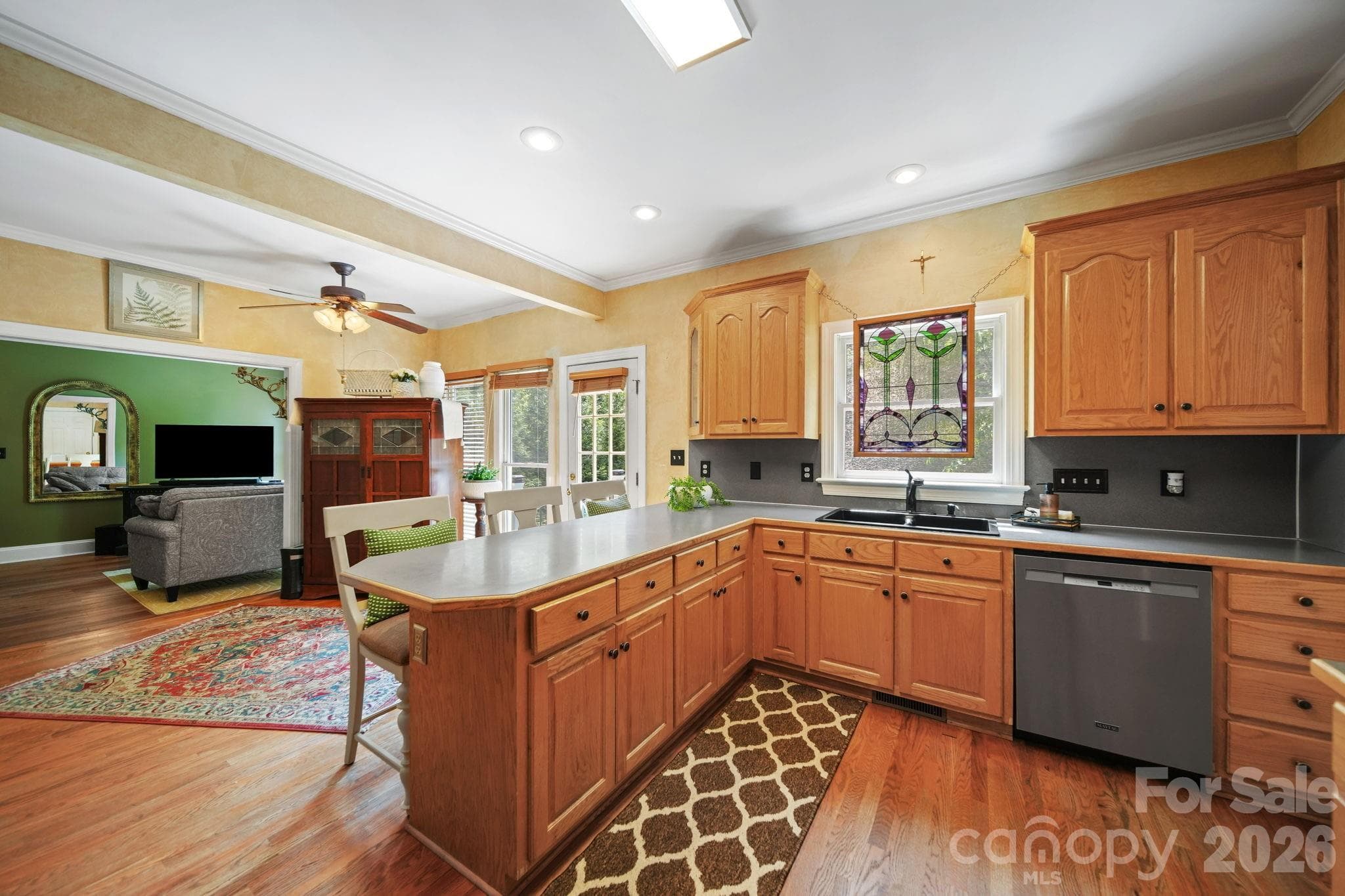 Single Family Residence at 8513 Middleton Circle, Harrisburg, photo 17 of 43