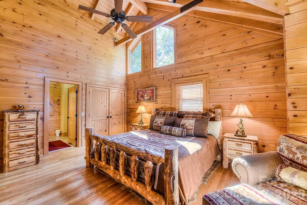 Single Family Residence at Maggie Valley, photo 10 of 29