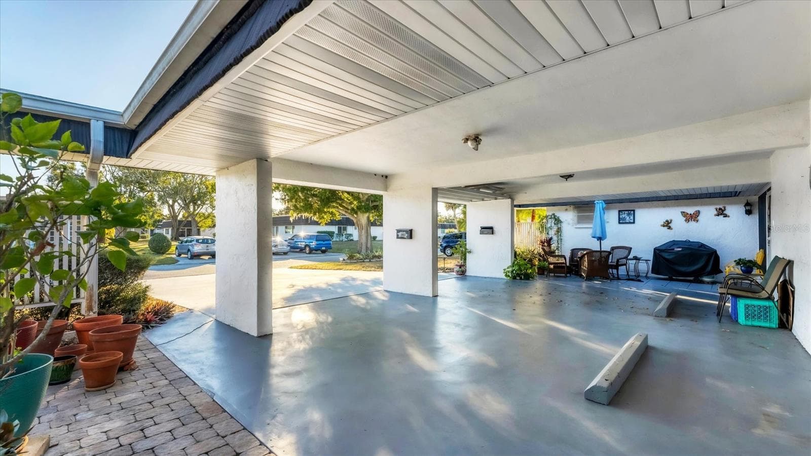 Condominium at 3823 GLEN OAKS DR E #83, SARASOTA, photo 3 of 39