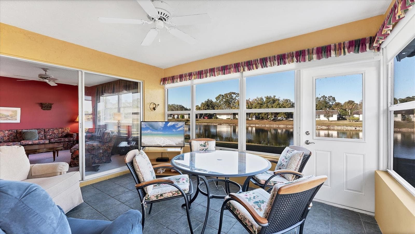 Condominium at 3823 GLEN OAKS DR E #83, SARASOTA, photo 26 of 39