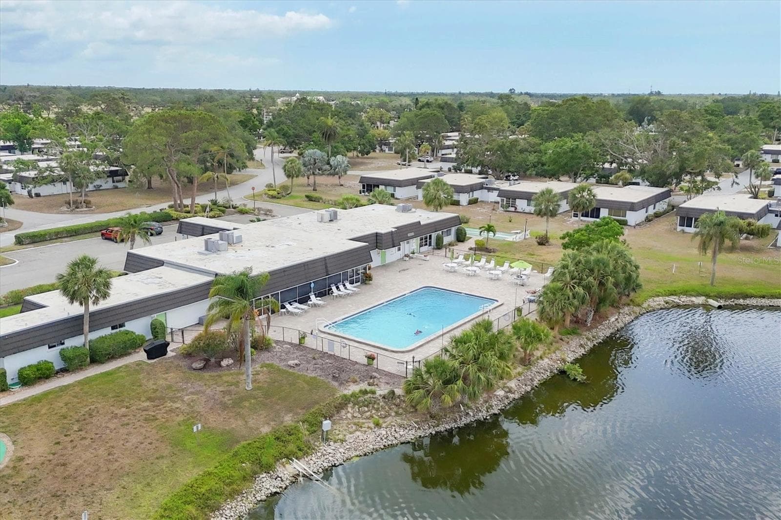 Condominium at 3823 GLEN OAKS DR E #83, SARASOTA, photo 38 of 39