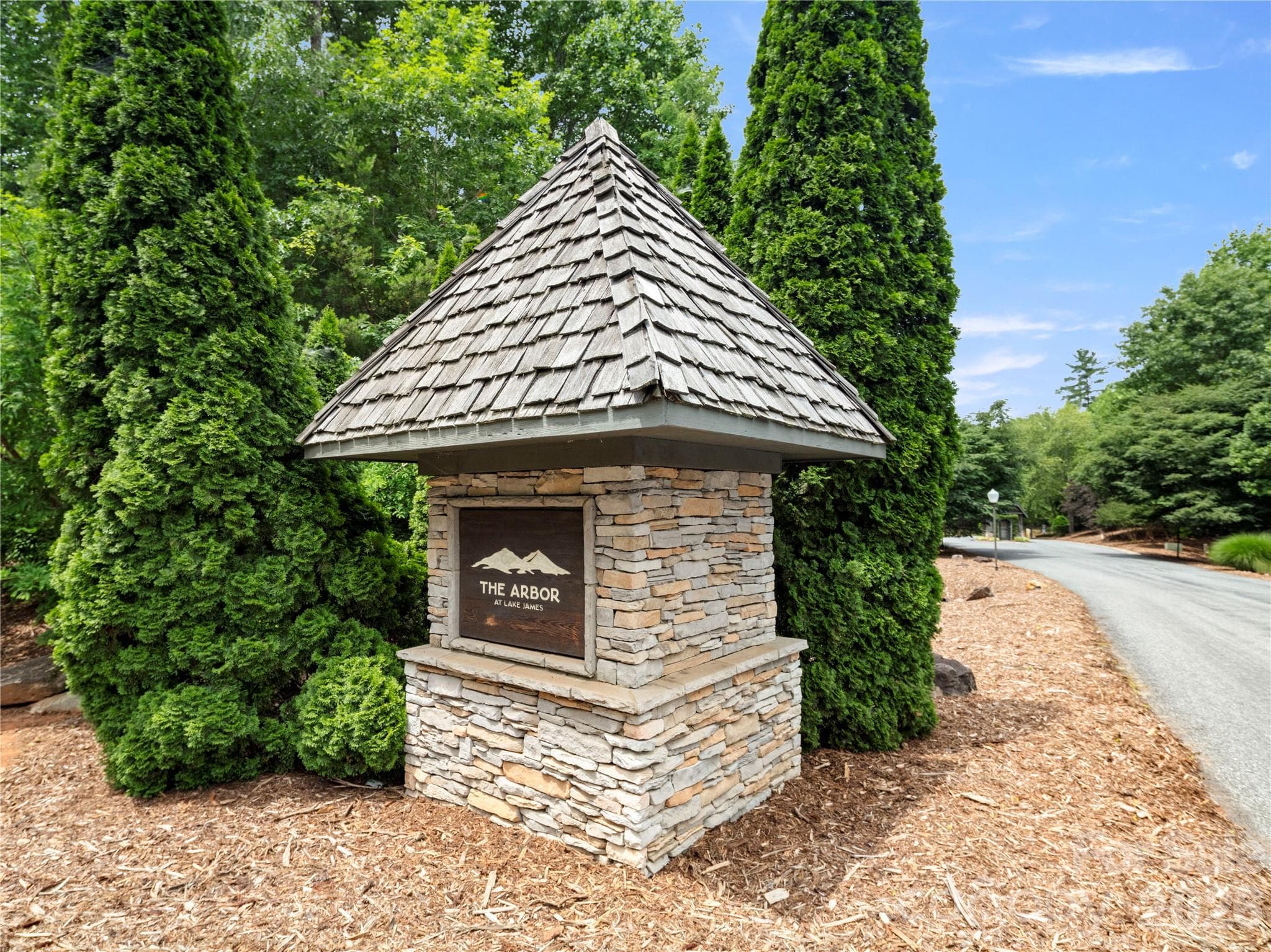 Single Family Residence at 23 Anchor Drive, Nebo, photo 40 of 48