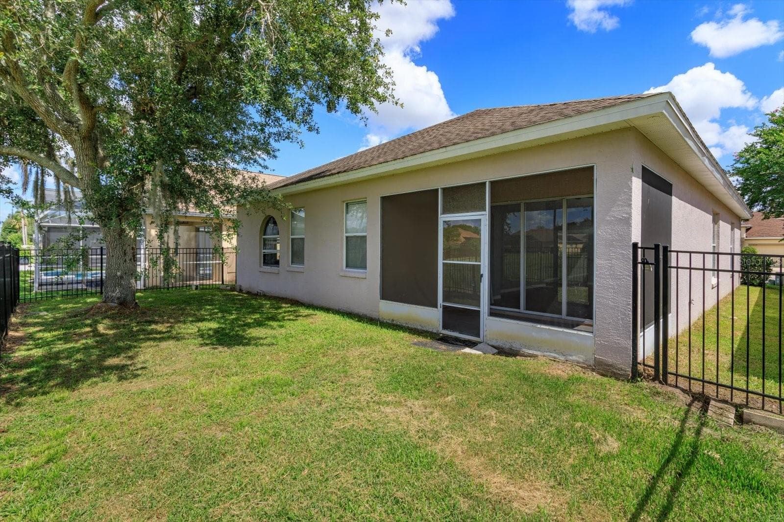 Single Family Residence at 13236 LUXBURY LOOP, ORLANDO, photo 3 of 30