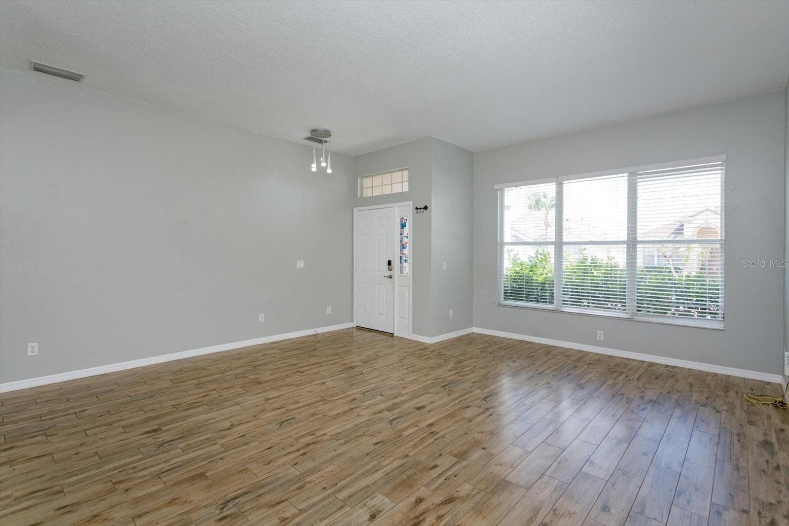 Single Family Residence at 13236 LUXBURY LOOP, ORLANDO, photo 6 of 30