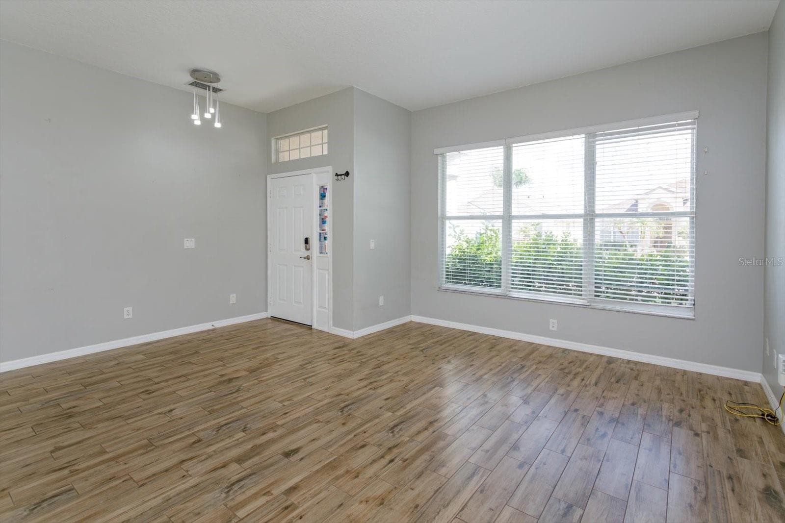 Single Family Residence at 13236 LUXBURY LOOP, ORLANDO, photo 9 of 30