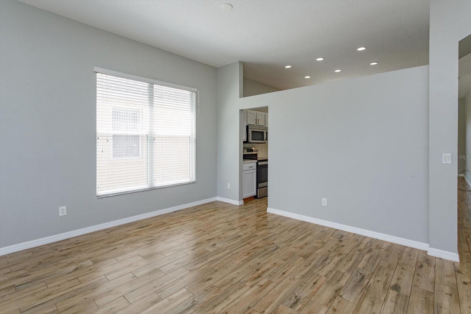 Single Family Residence at 13236 LUXBURY LOOP, ORLANDO, photo 13 of 30