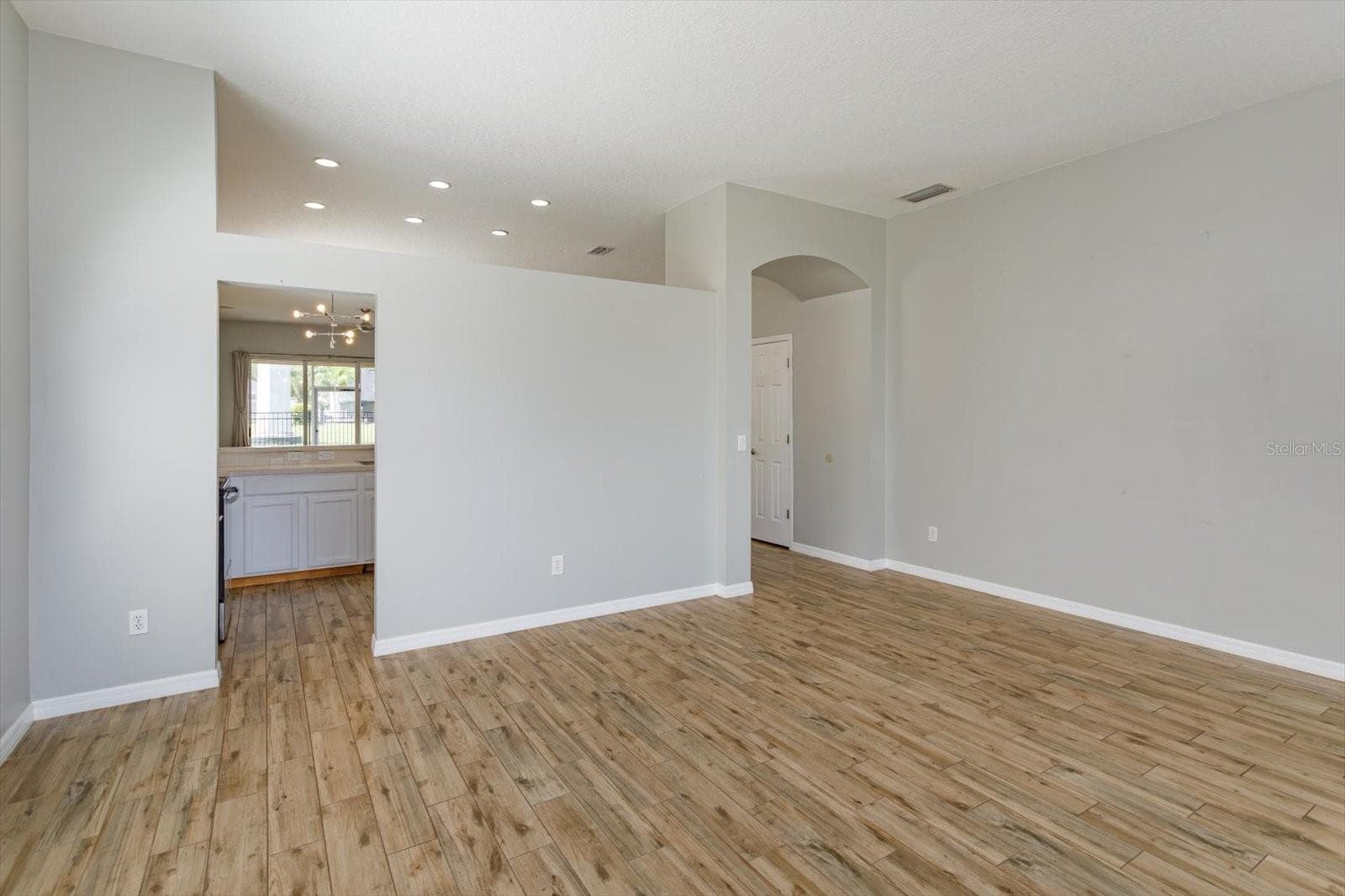 Single Family Residence at 13236 LUXBURY LOOP, ORLANDO, photo 14 of 30