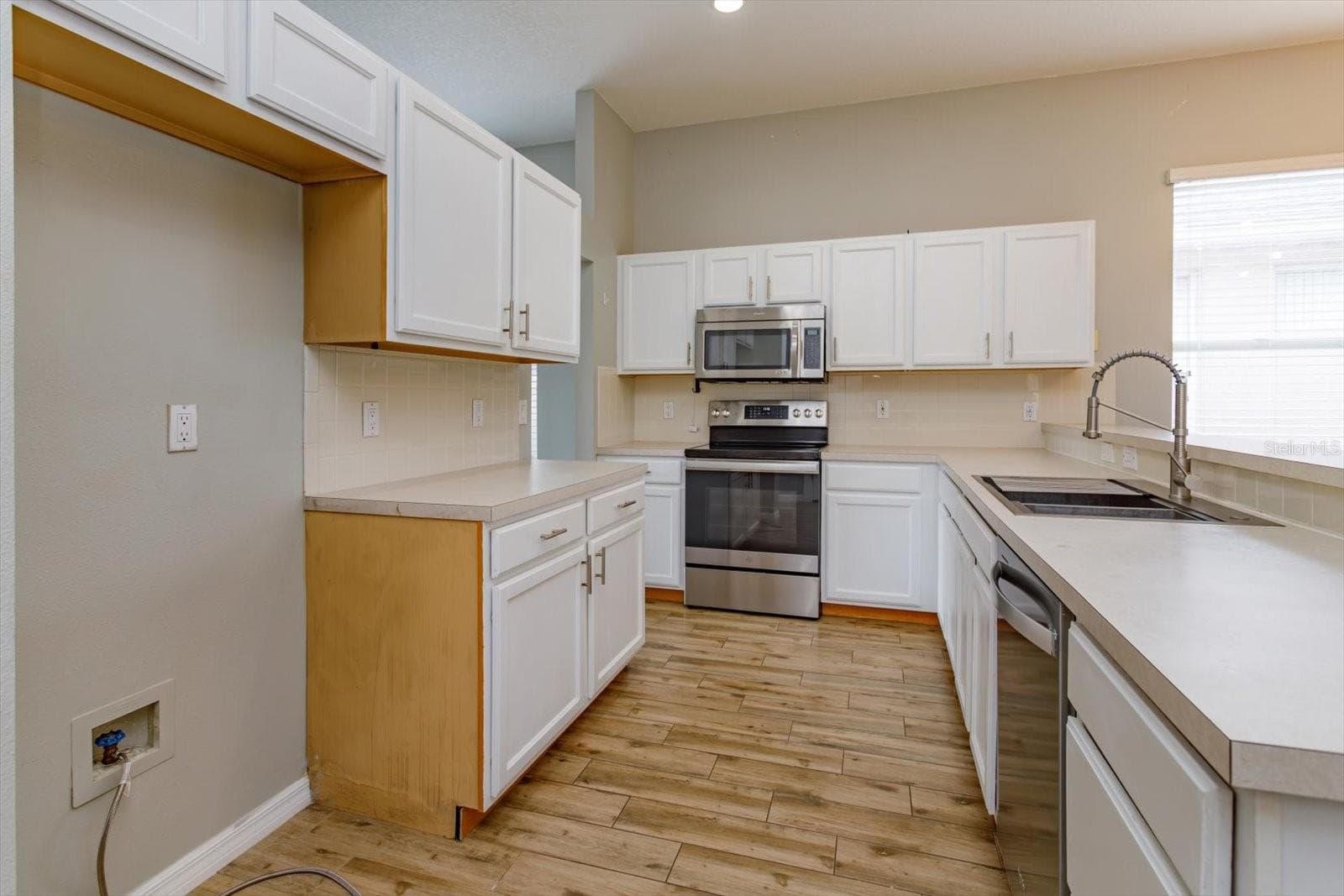 Single Family Residence at 13236 LUXBURY LOOP, ORLANDO, photo 16 of 30