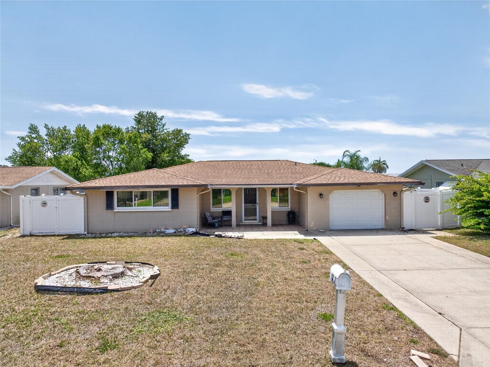 10237 OAK HILL DR