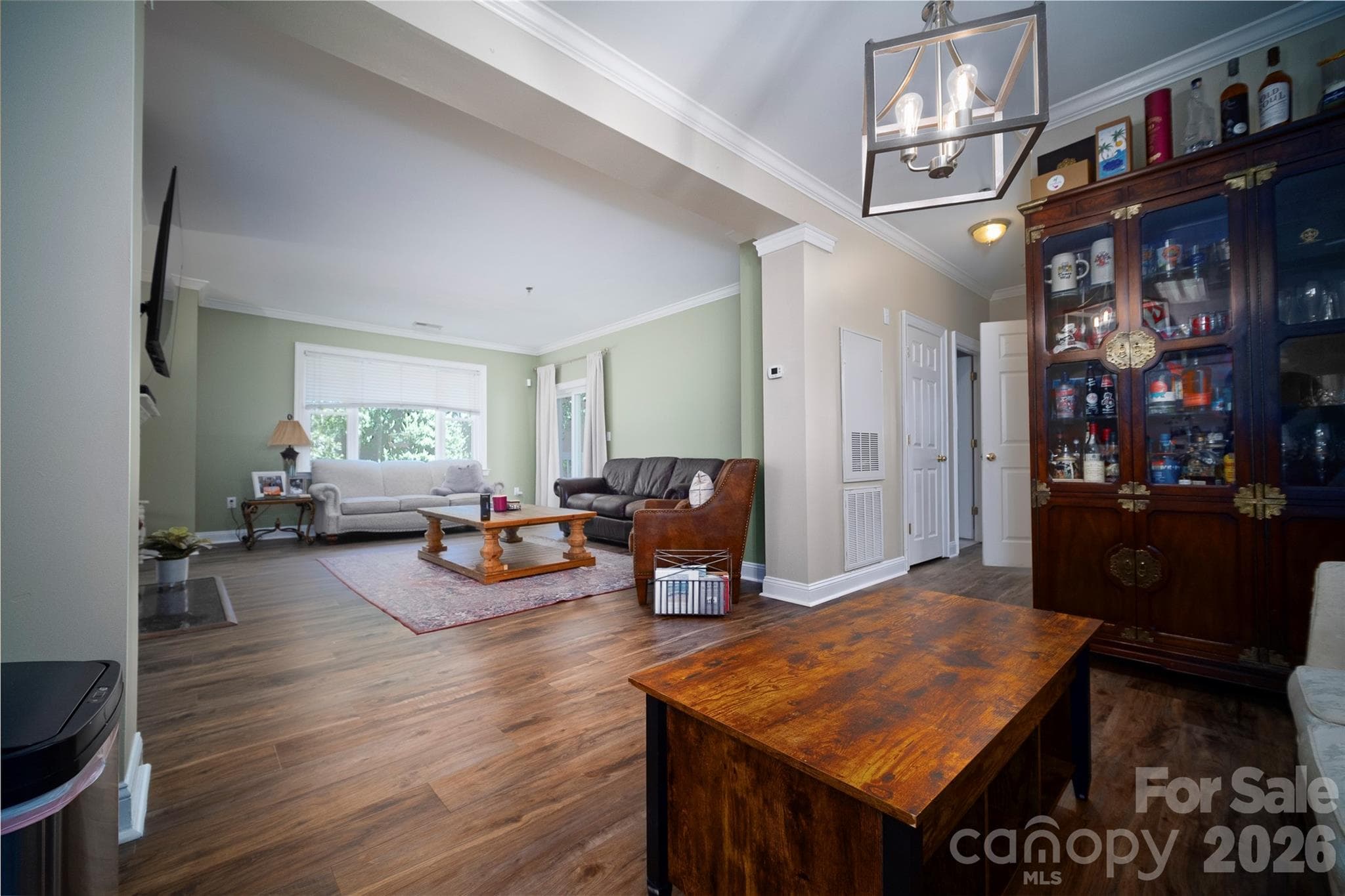 Condominium at 5609 Fairview Road, Charlotte, photo 8 of 31