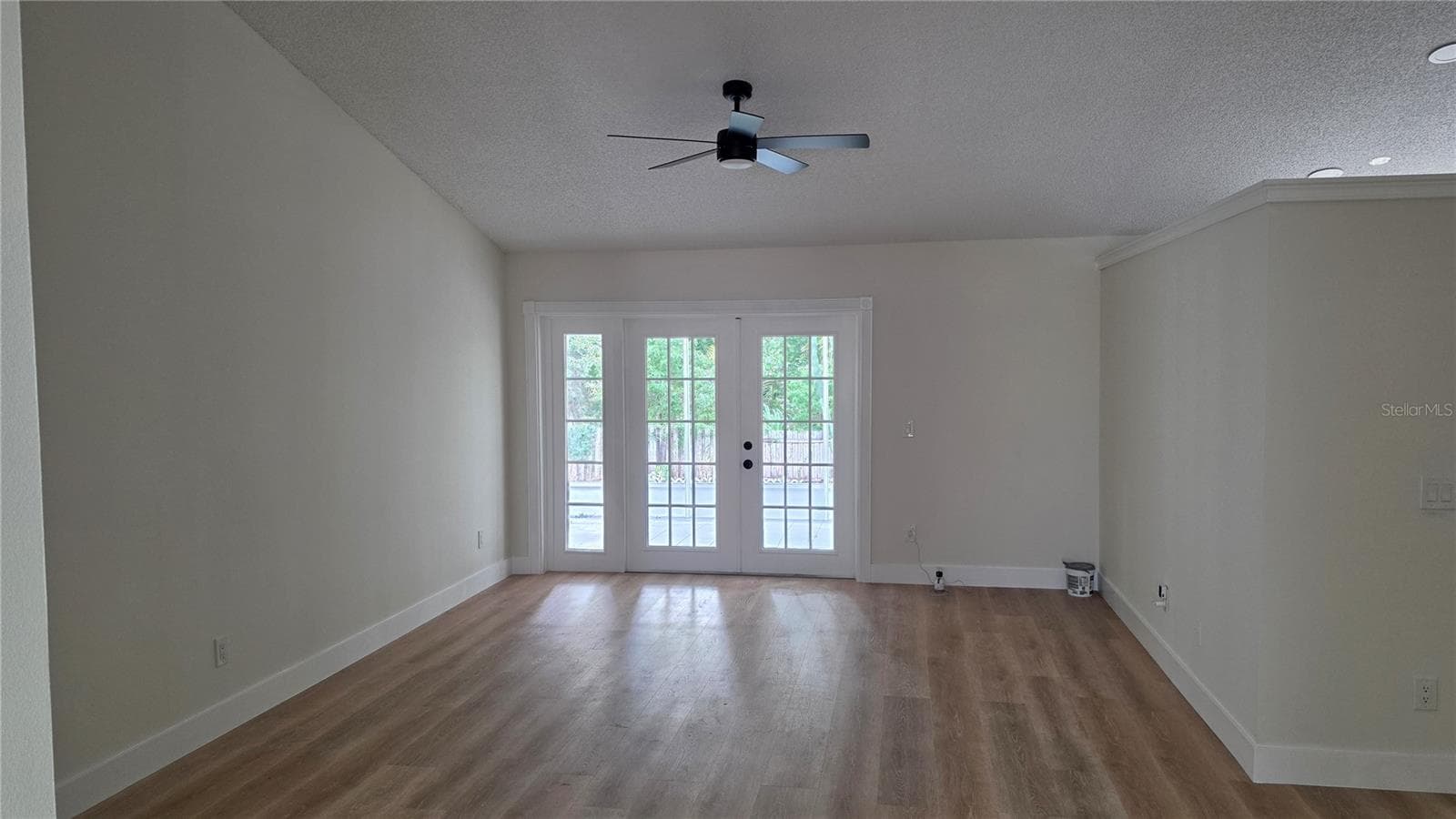 Single Family Residence at 204 N CERVIDAE DR, APOPKA, photo 5 of 18