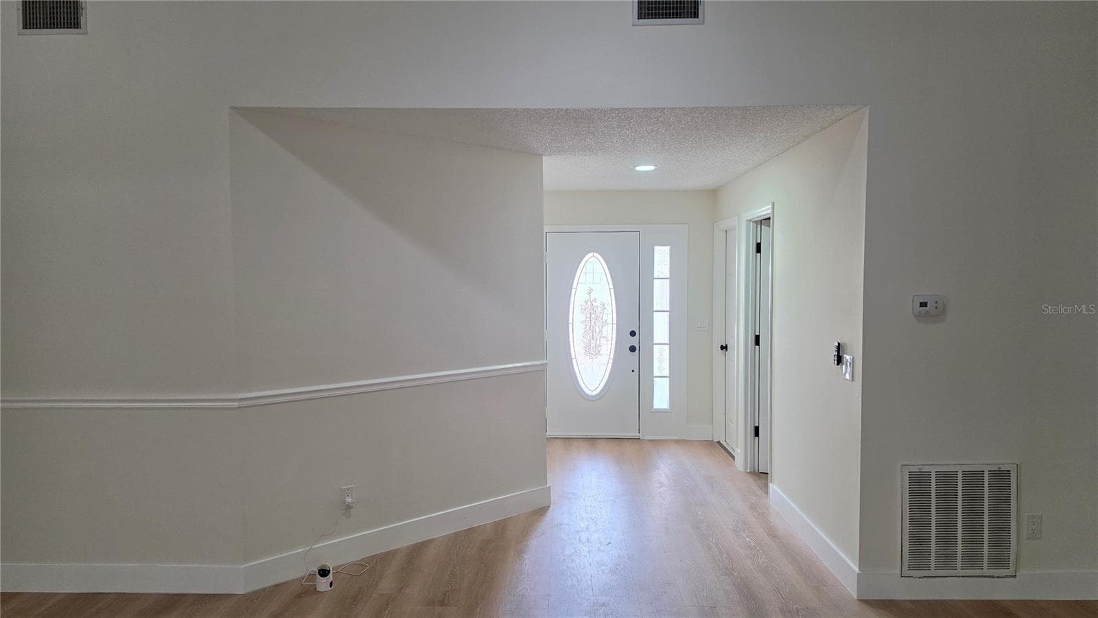 Single Family Residence at 204 N CERVIDAE DR, APOPKA, photo 9 of 18